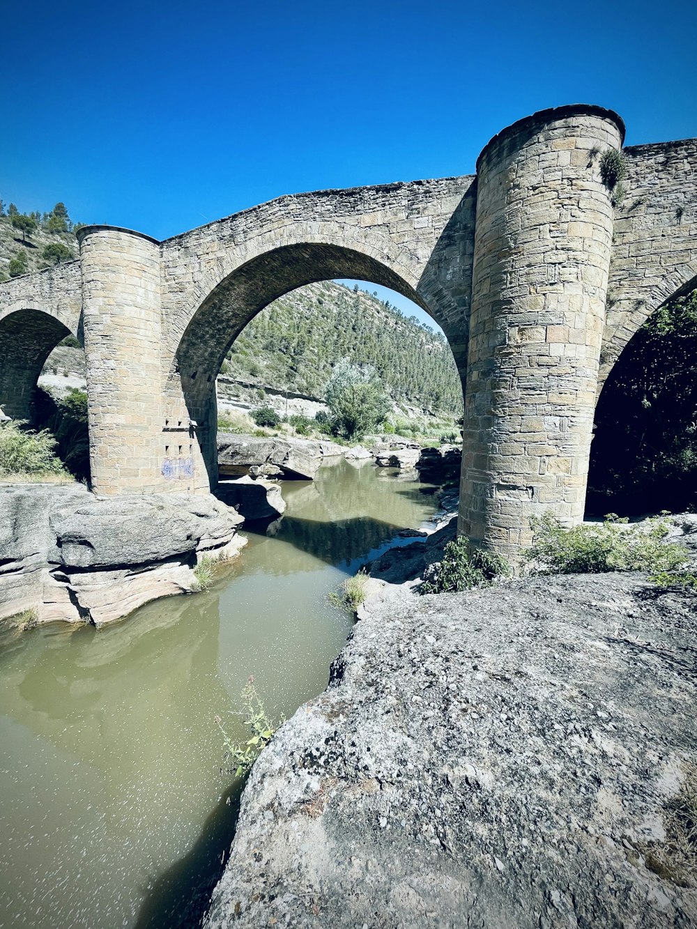 川に架かる石橋