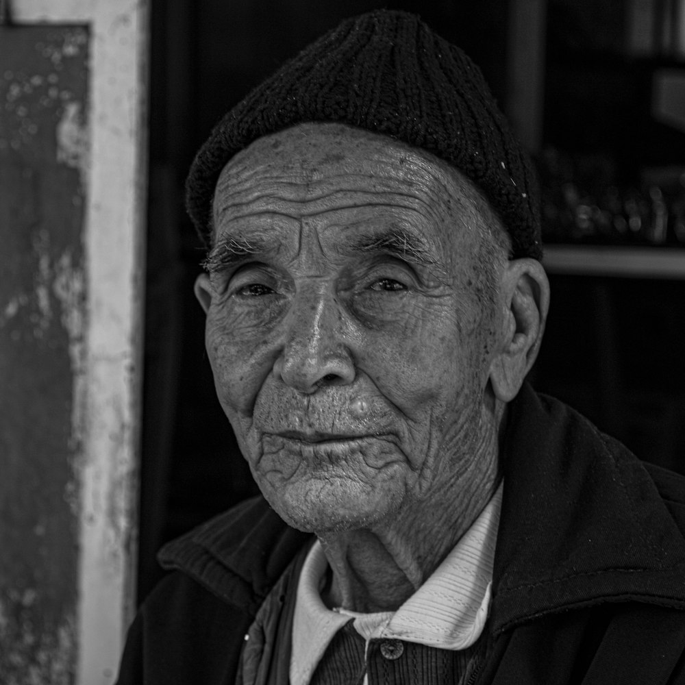 a man wearing a hat