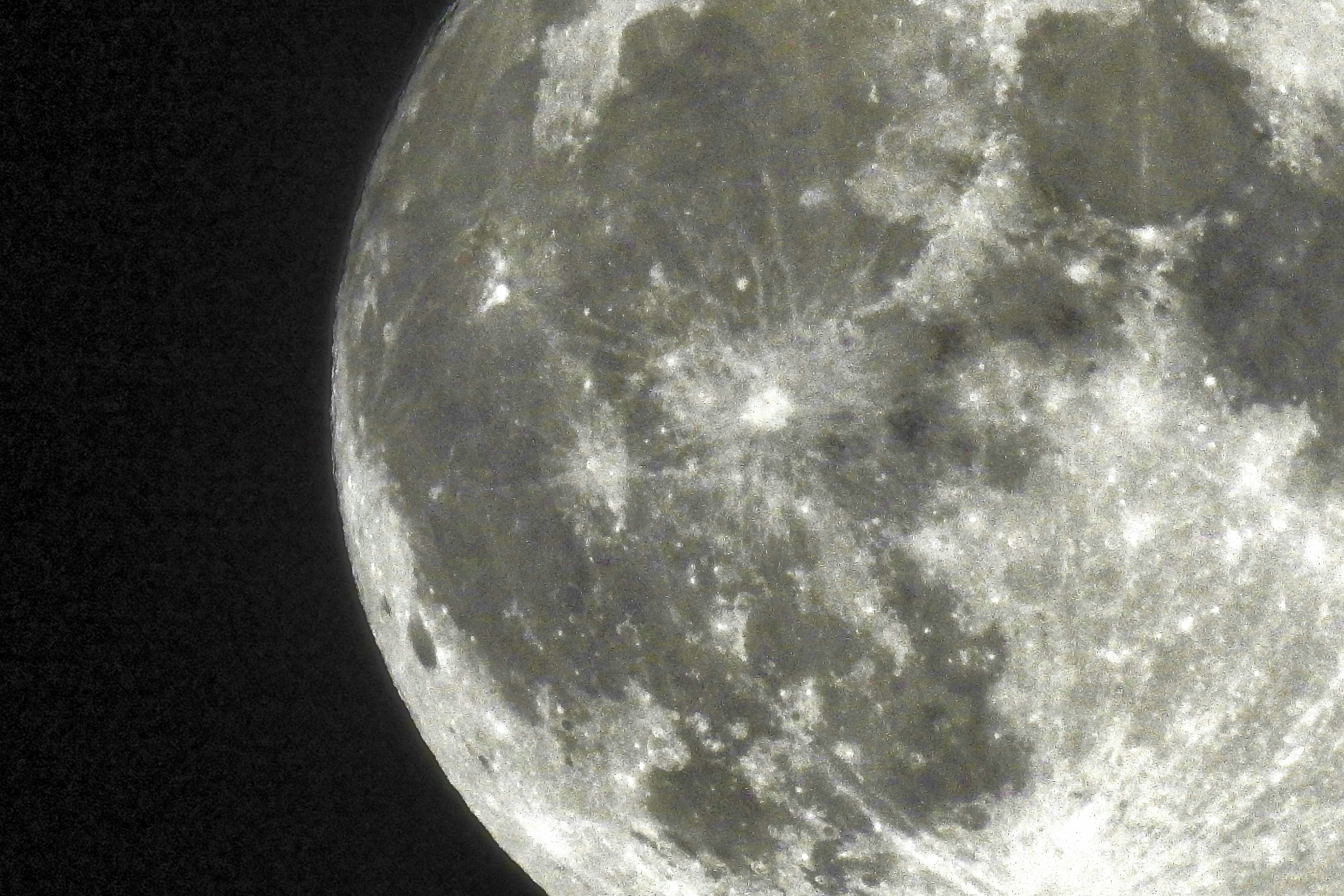 Photo by thomaskinto