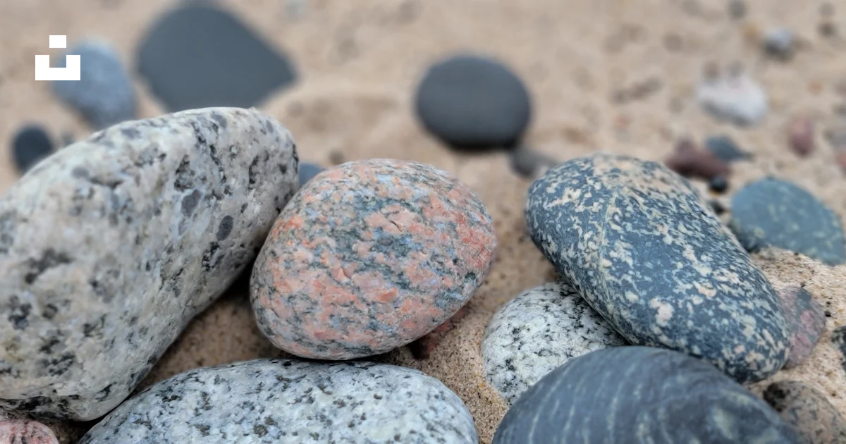 A group of rocks photo – Free Burt township Image on Unsplash