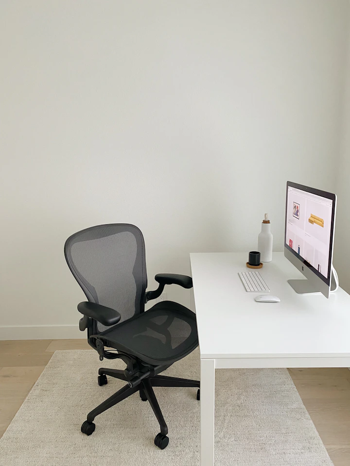 Smaller Context Windows Are a Feature, Not a Limitation
