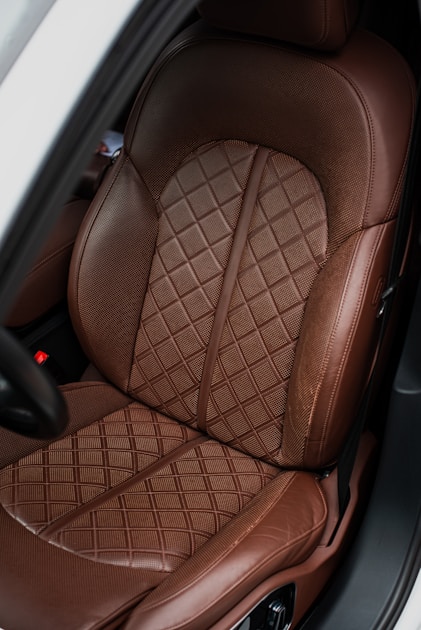 Auto innenraum reinigen wie ein profi leder alcantara und kunststoff — step-by-step visual example