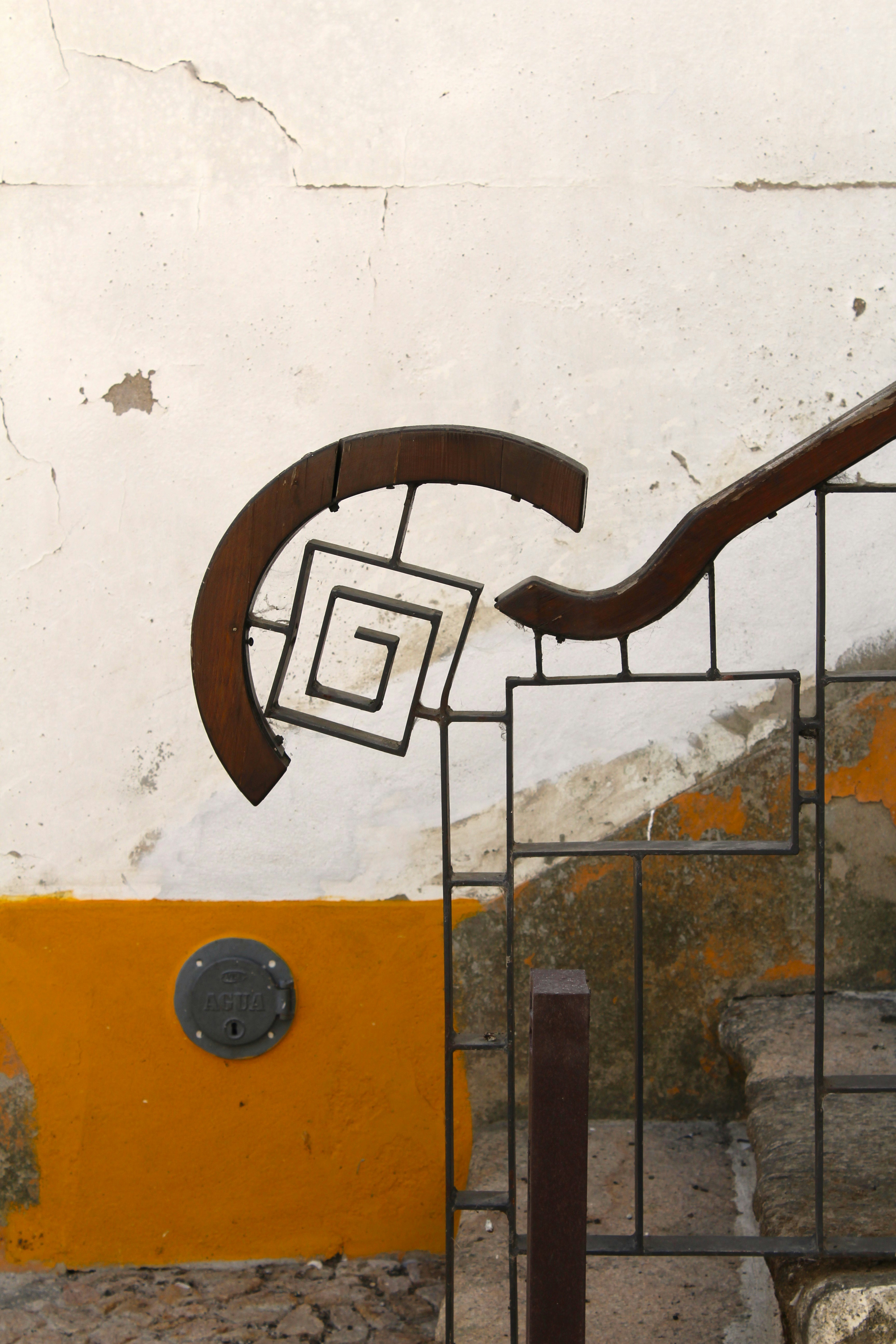 A beautiful handrail in Nisa.