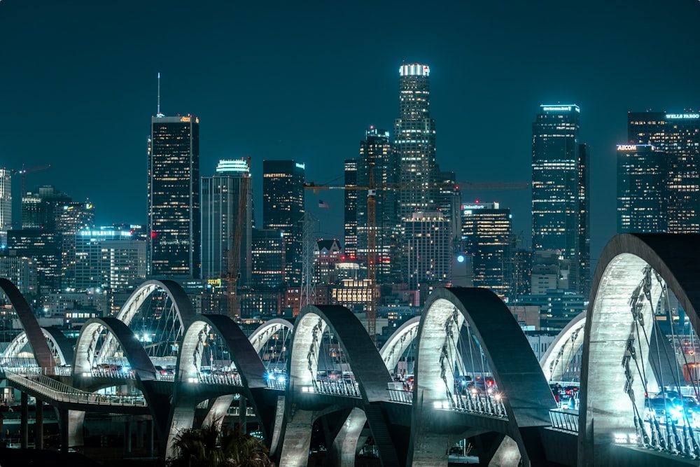 a city skyline at night