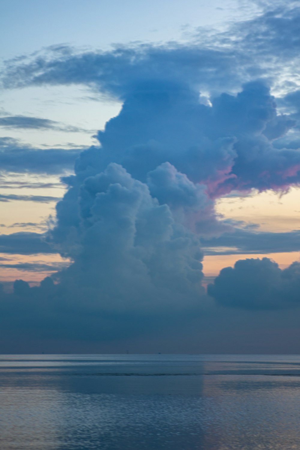 a large cloud formation in the sky