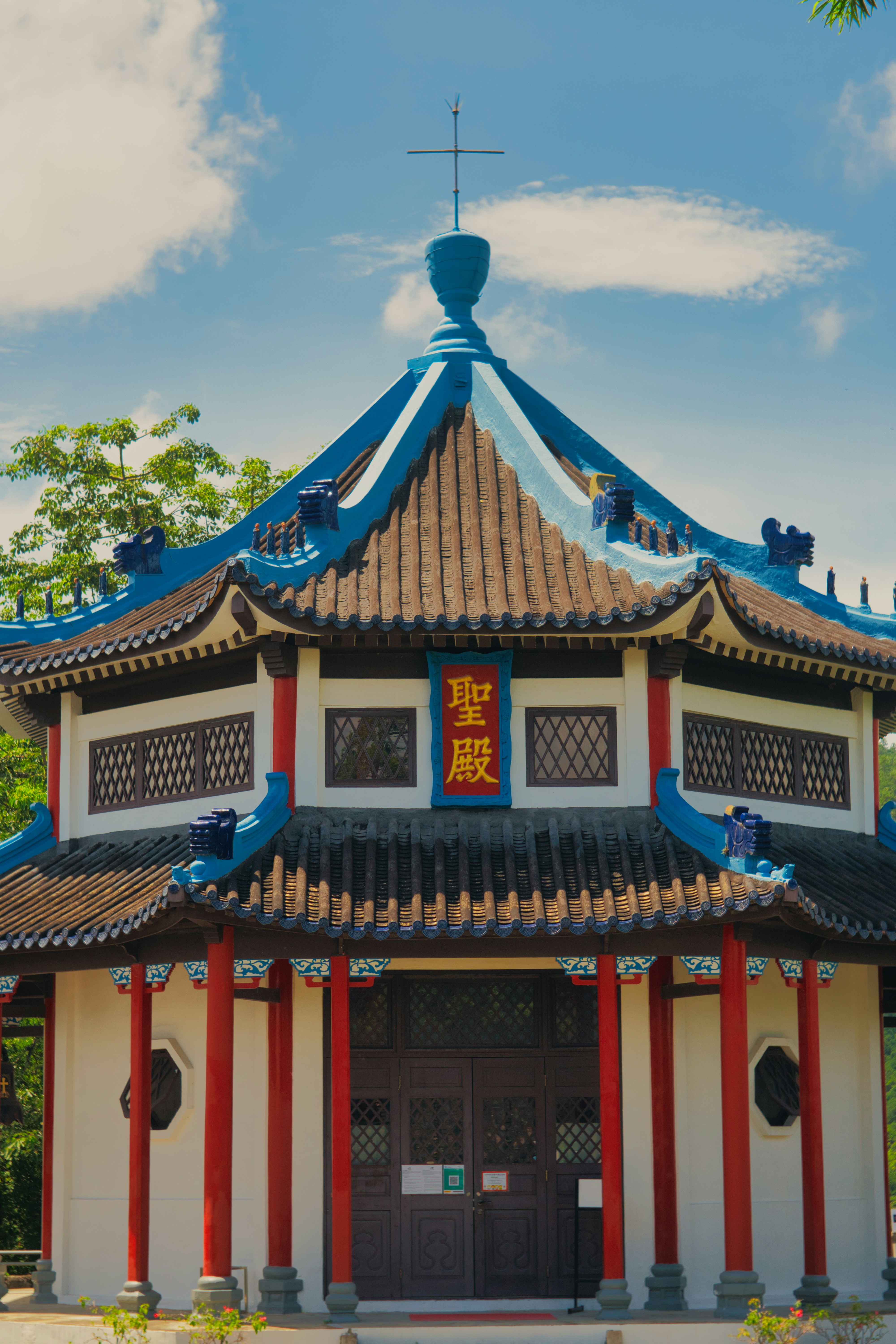 Photo by thomaskinto