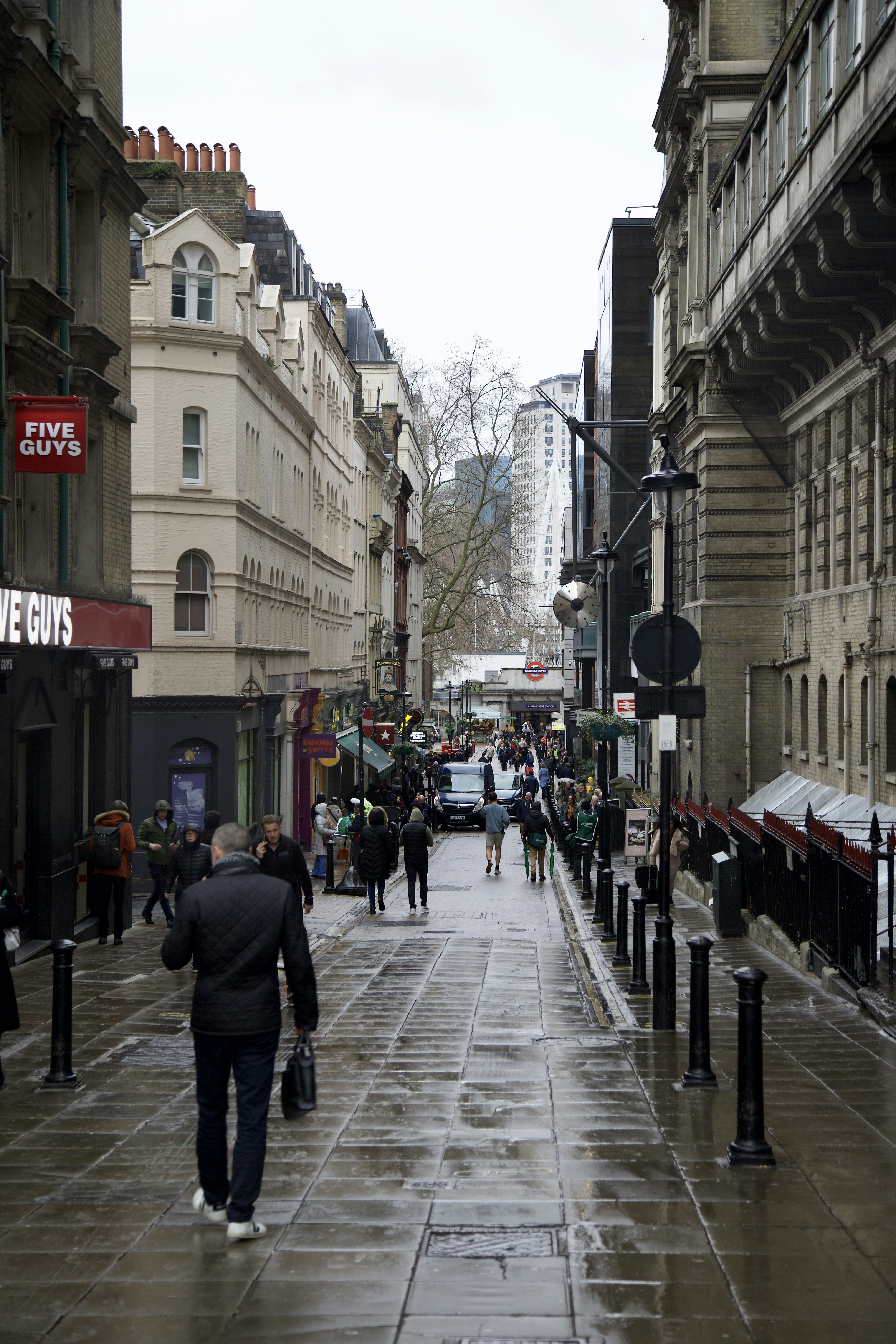 Photo by stockbirken