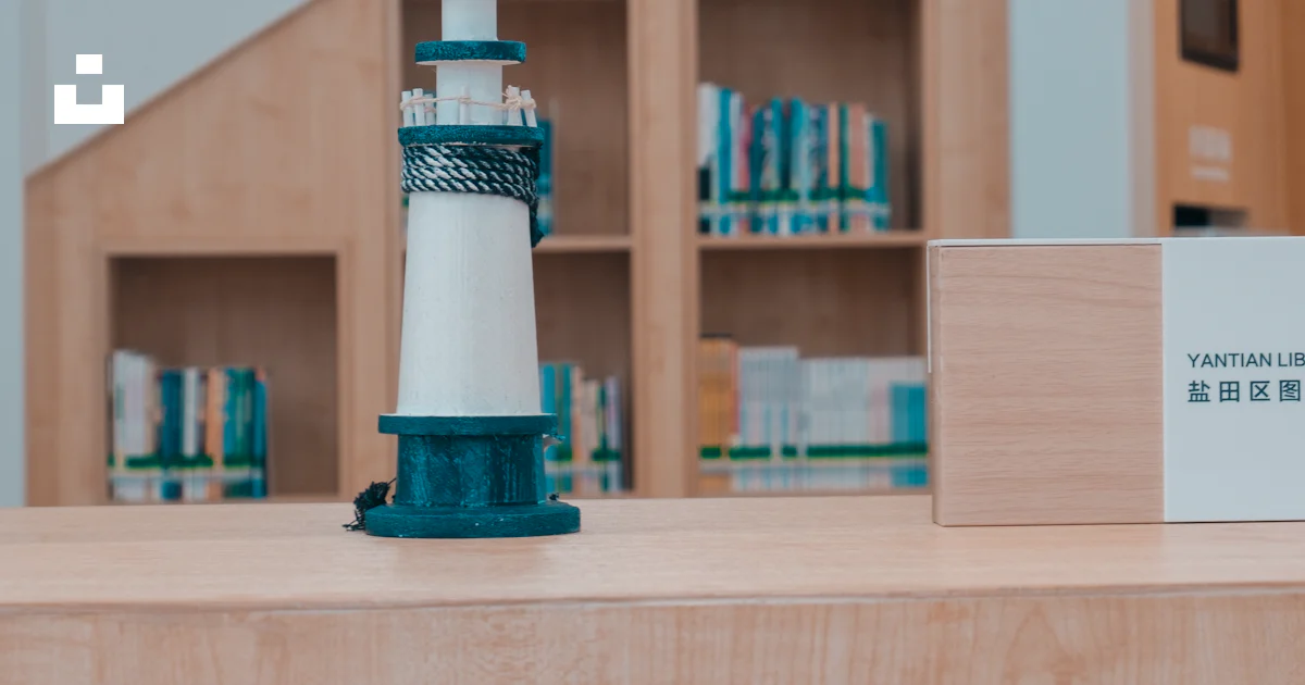 Shelf Withbobject A wooden shelf with a blue and white object on it photo – Free Yantian ...