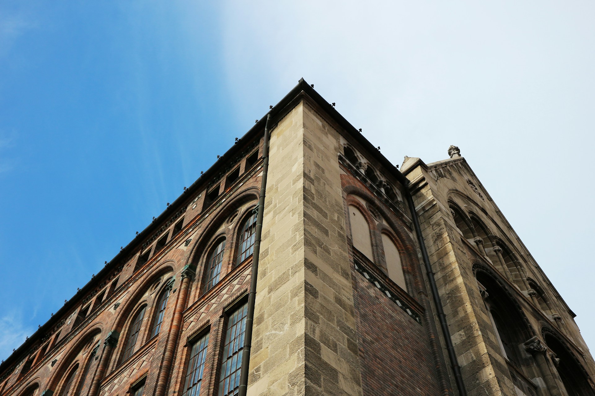 a tall brick building