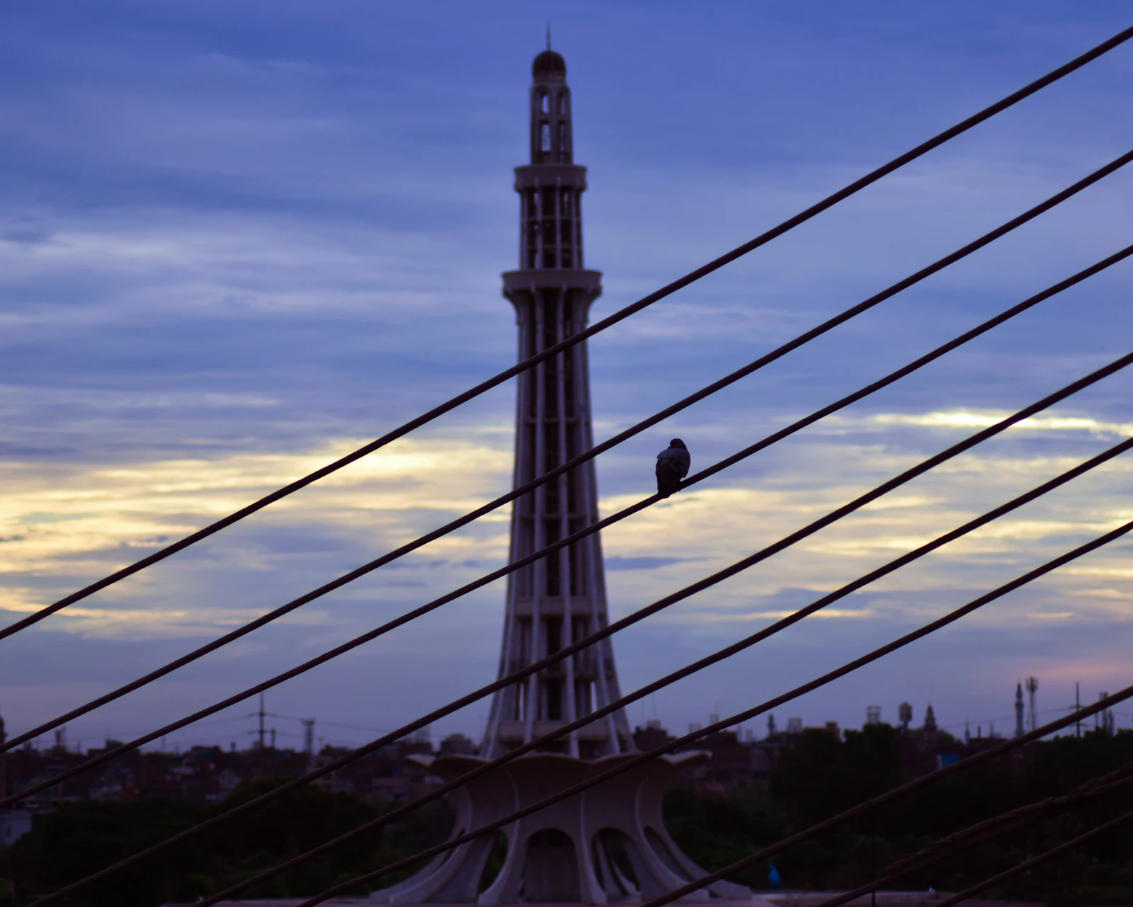Minar-e-Pakistan at dawn, Lahore