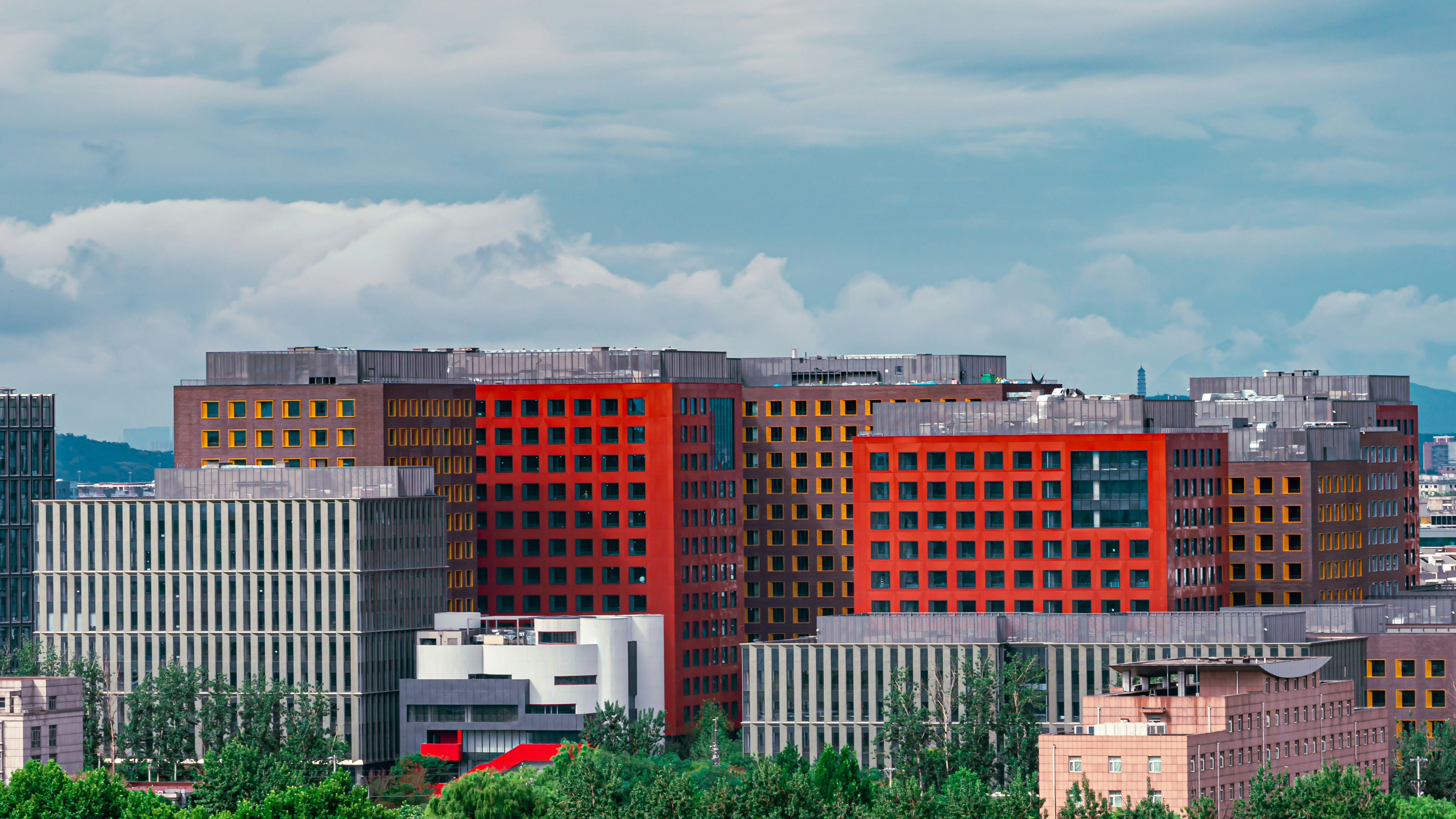Success Story: How DEF Hospital Reduced Costs with Hospital Management System