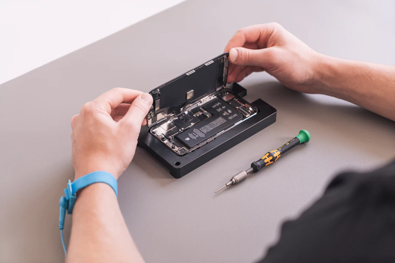 Apple Targets Nine Gigabyte RAM Benchmark to Unleash Next-Gen Intelligence Capabilities