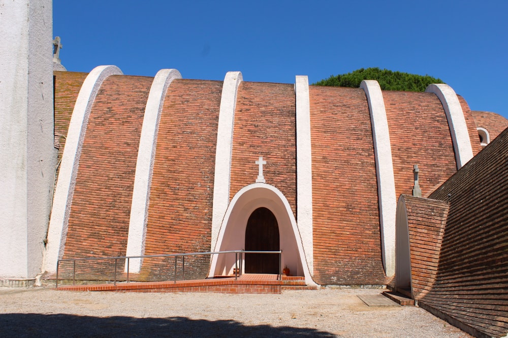 a building with a large arched doorway