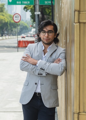 آقای علیرضا احمدی