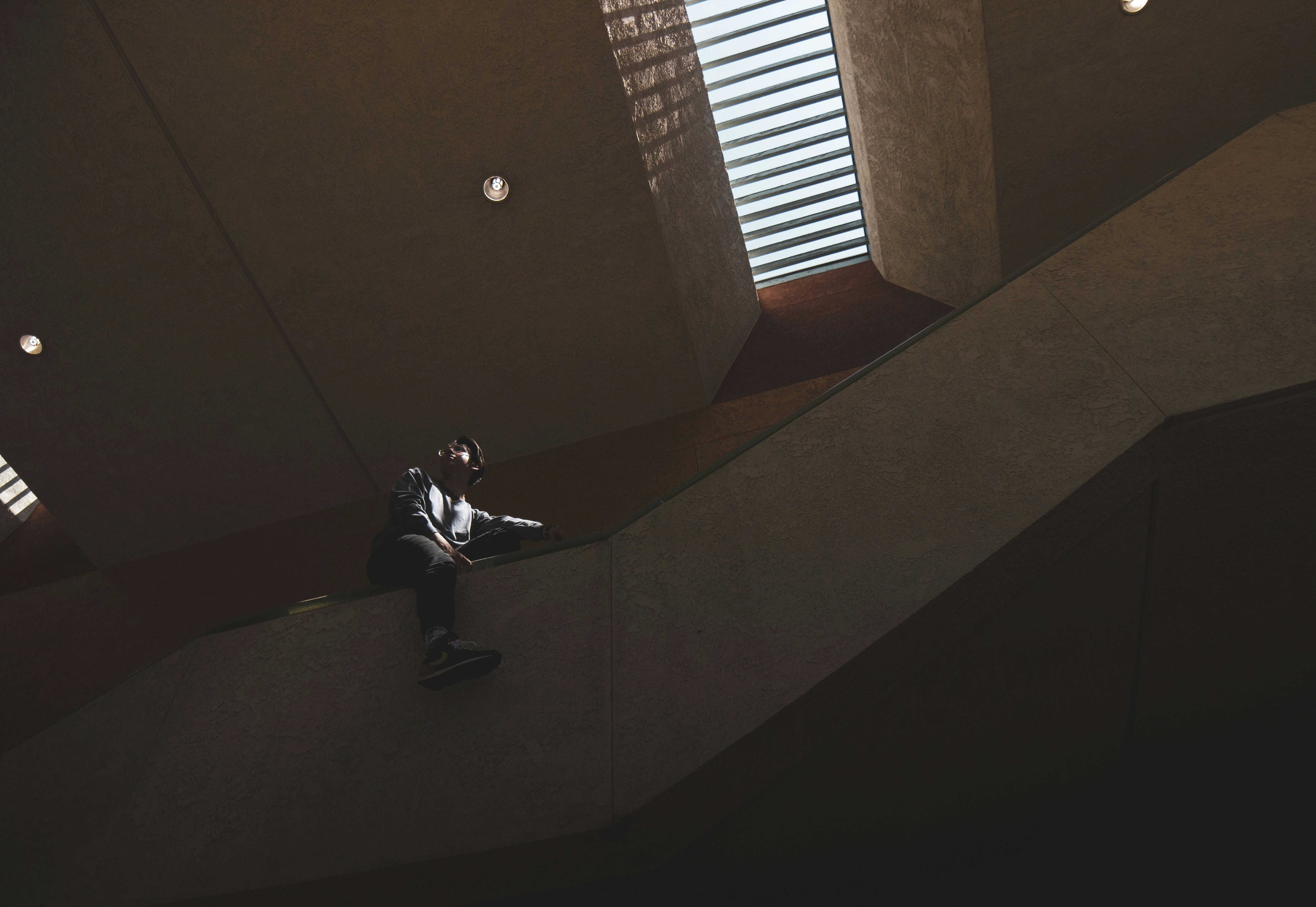 photo-1658252235760-9fbc78273737?ixid=M3wxMjA3fDB8MXxzZWFyY2h8MTJ8fGxhc3Rwb3N0YW5jaG9yfGVufDB8fHx8MTc0ODI3OTkyMXww\u0026ixlib=rb-4.1.0