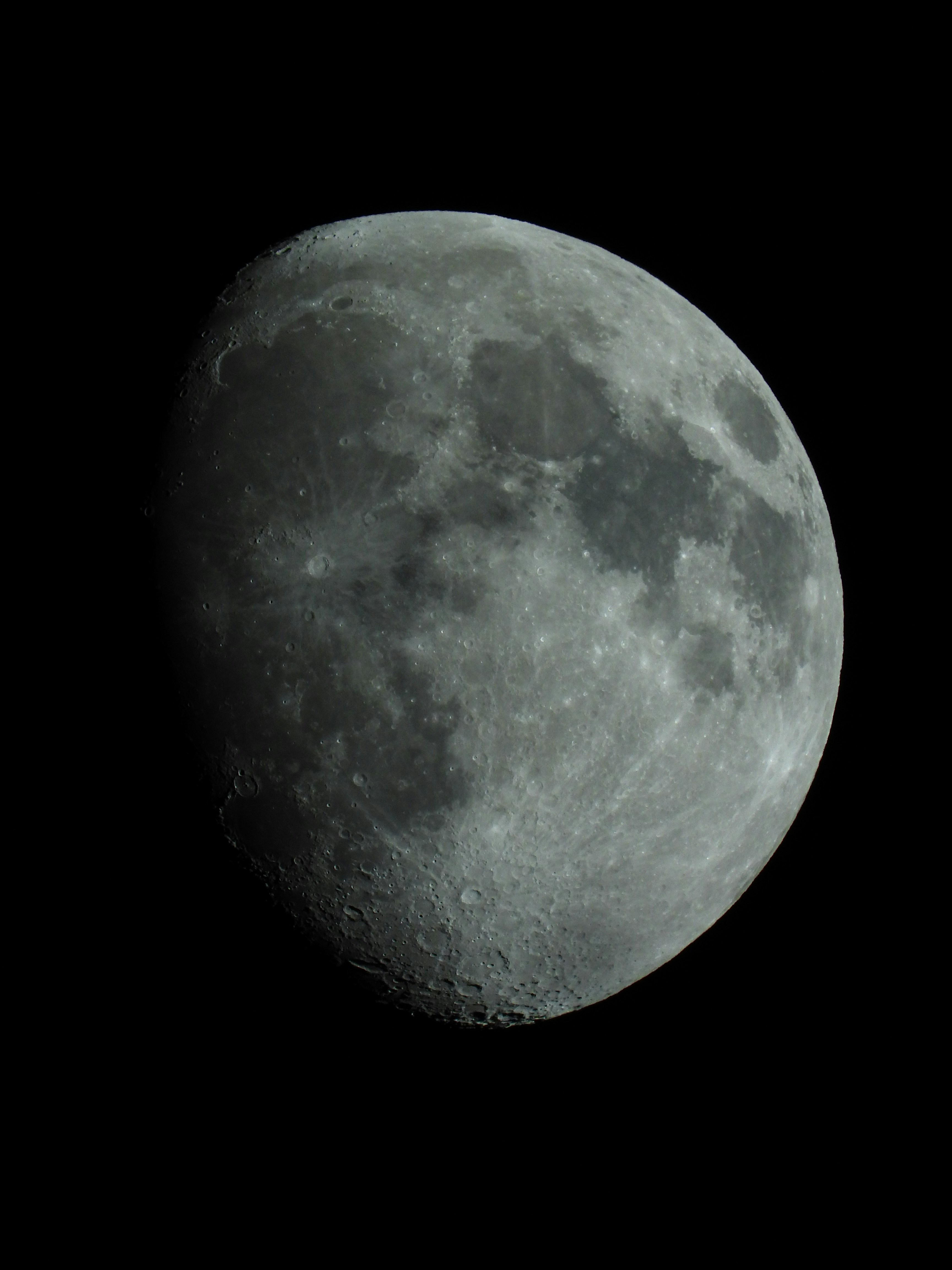 Photo by mortezakhalili