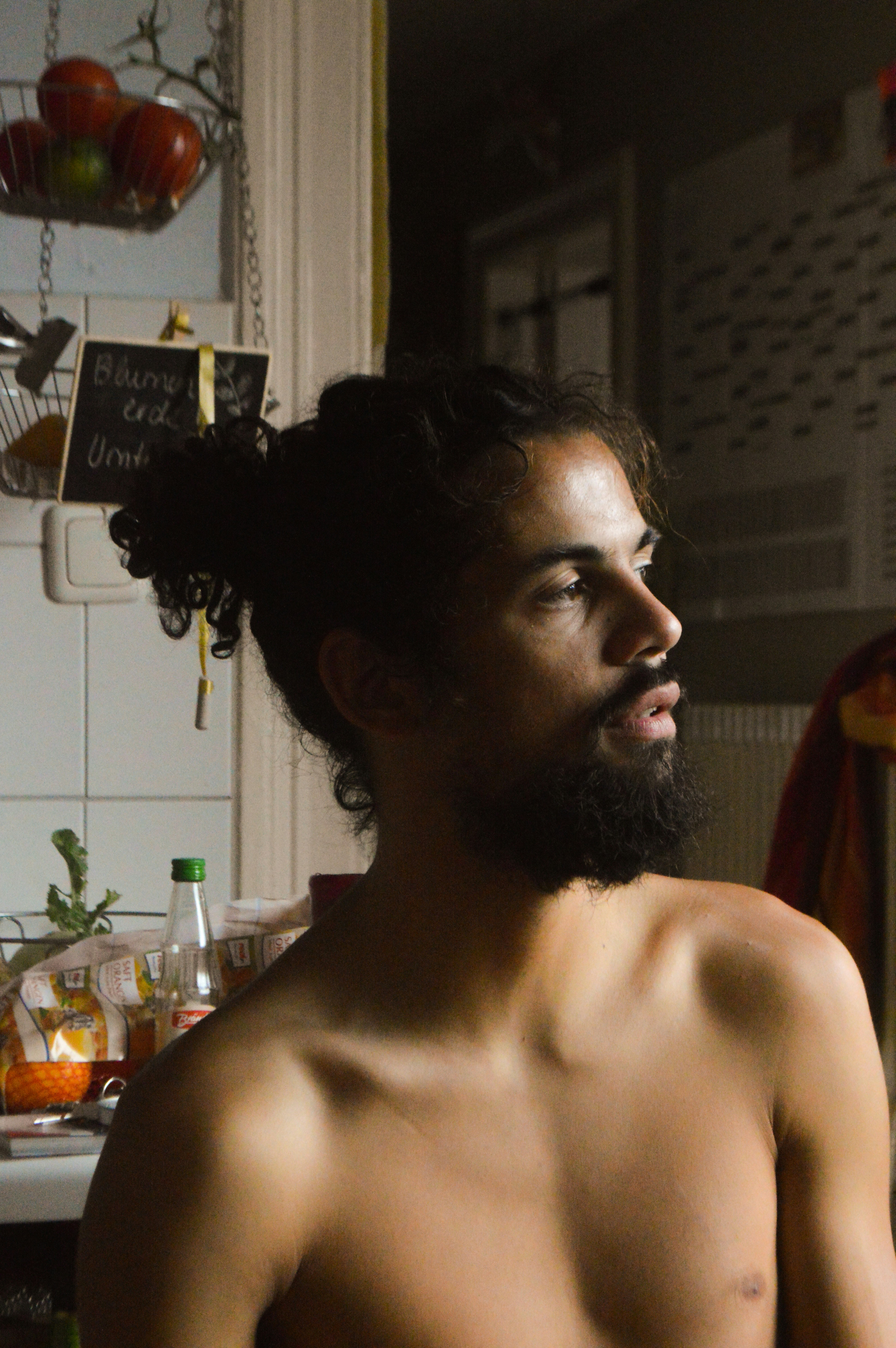 una persona con barba