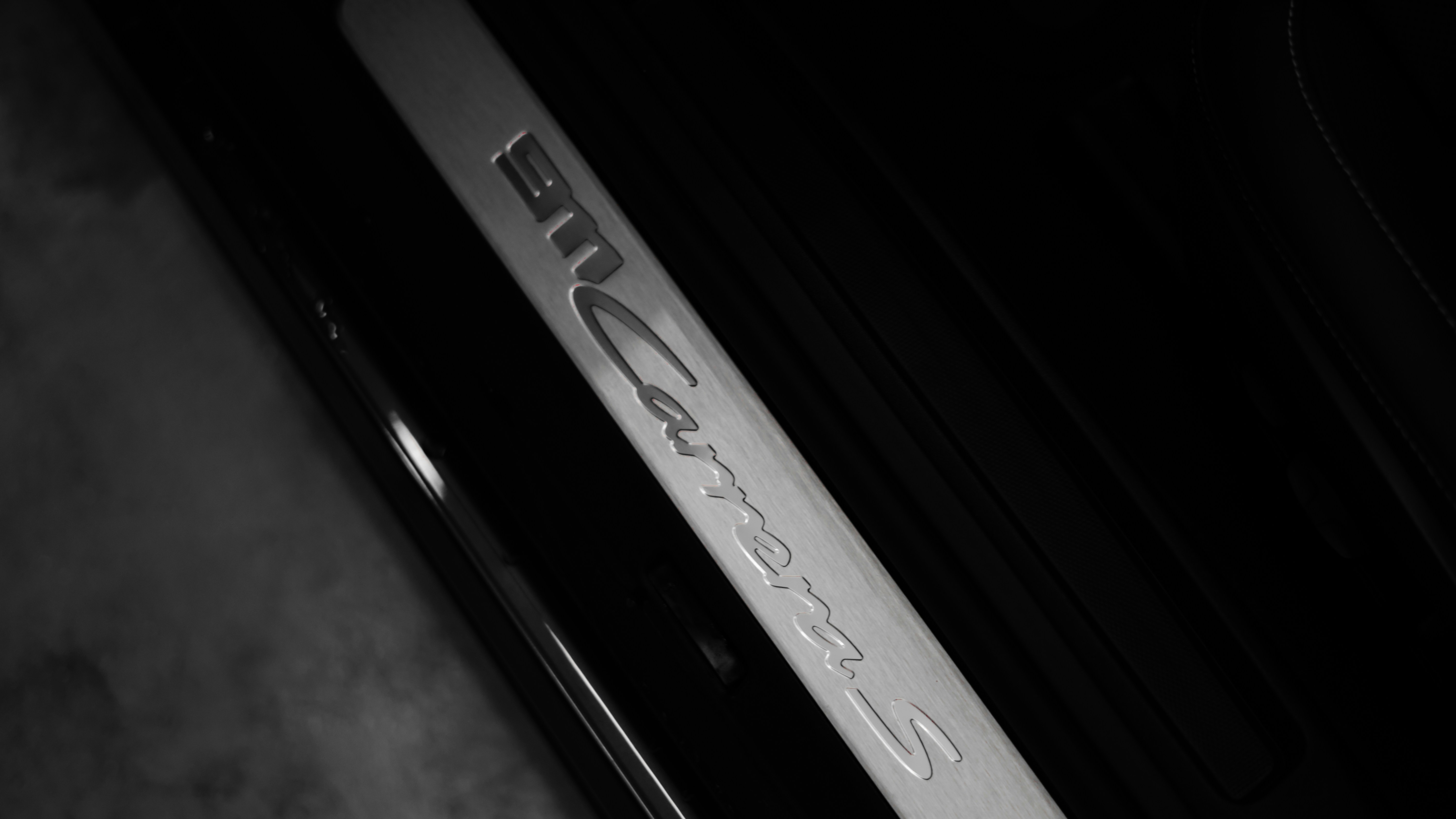 photo 1658285225663 12da100c3eb8?crop=entropy&cs=tinysrgb&fit=max&fm=jpg&ixid=M3w1MjQ0NjR8MHwxfHNlYXJjaHwxMnx8Q2FyJTIwZGFzaGJvYXJkfGVufDB8MHx8fDE3MzU2MjQ0MjR8MA&ixlib=rb 4.0