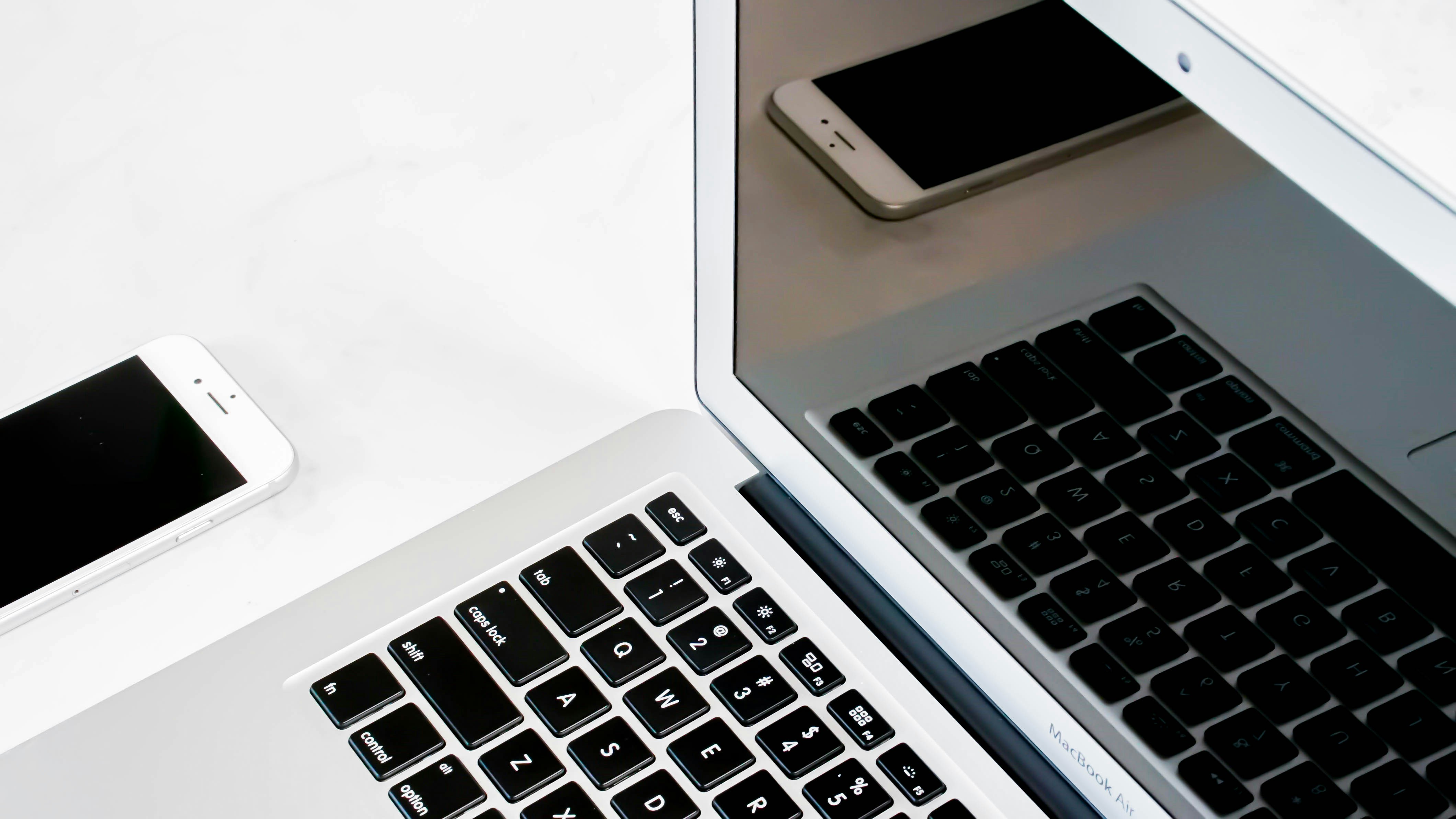 携帯電話のグループ