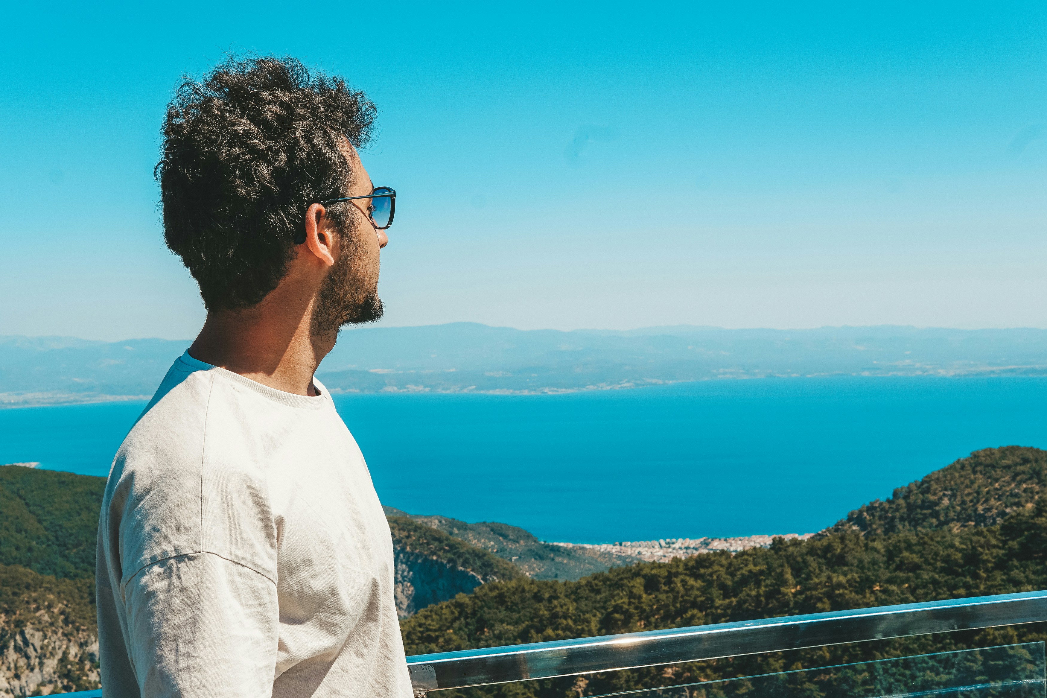 Photo by mertkahveci