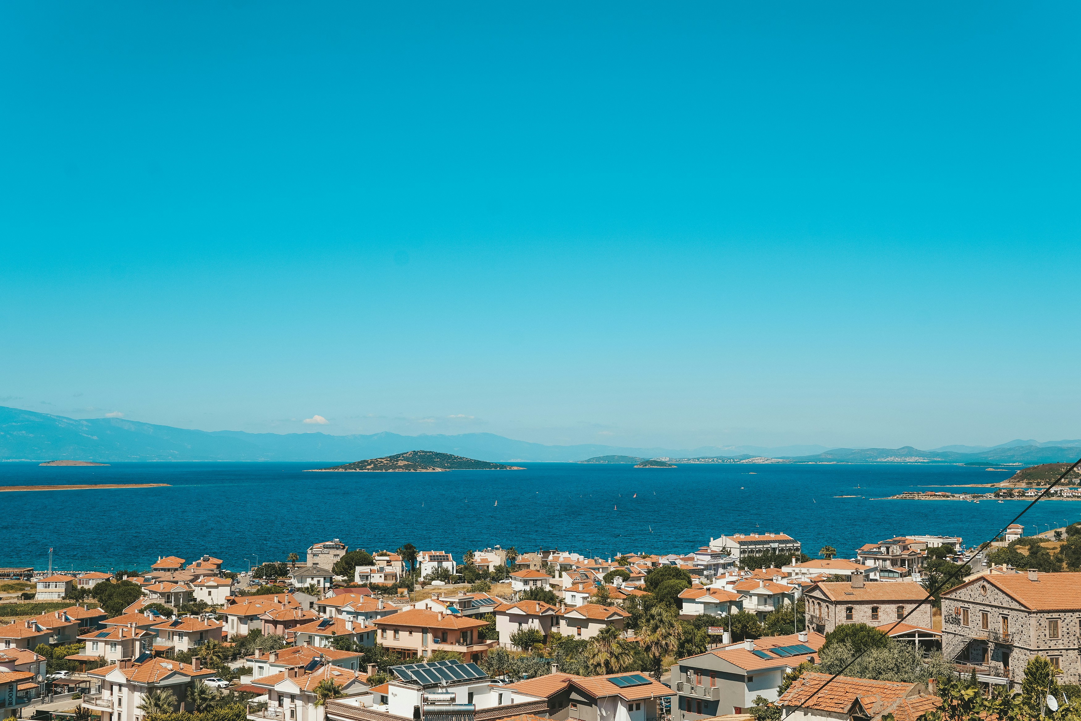 Photo by mertkahveci