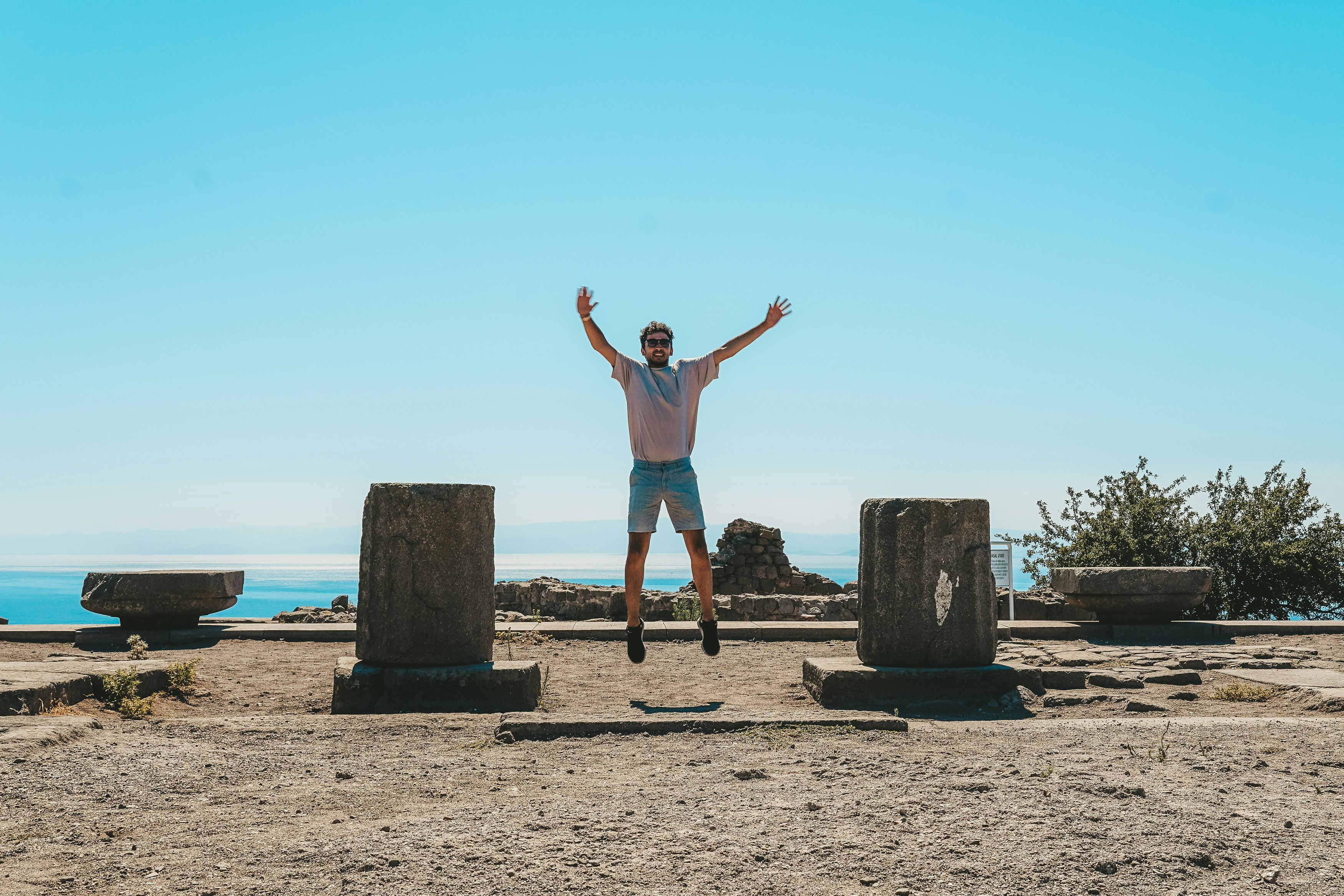 12 Daily Motivation Quotes to Bounce Back After Setbacks