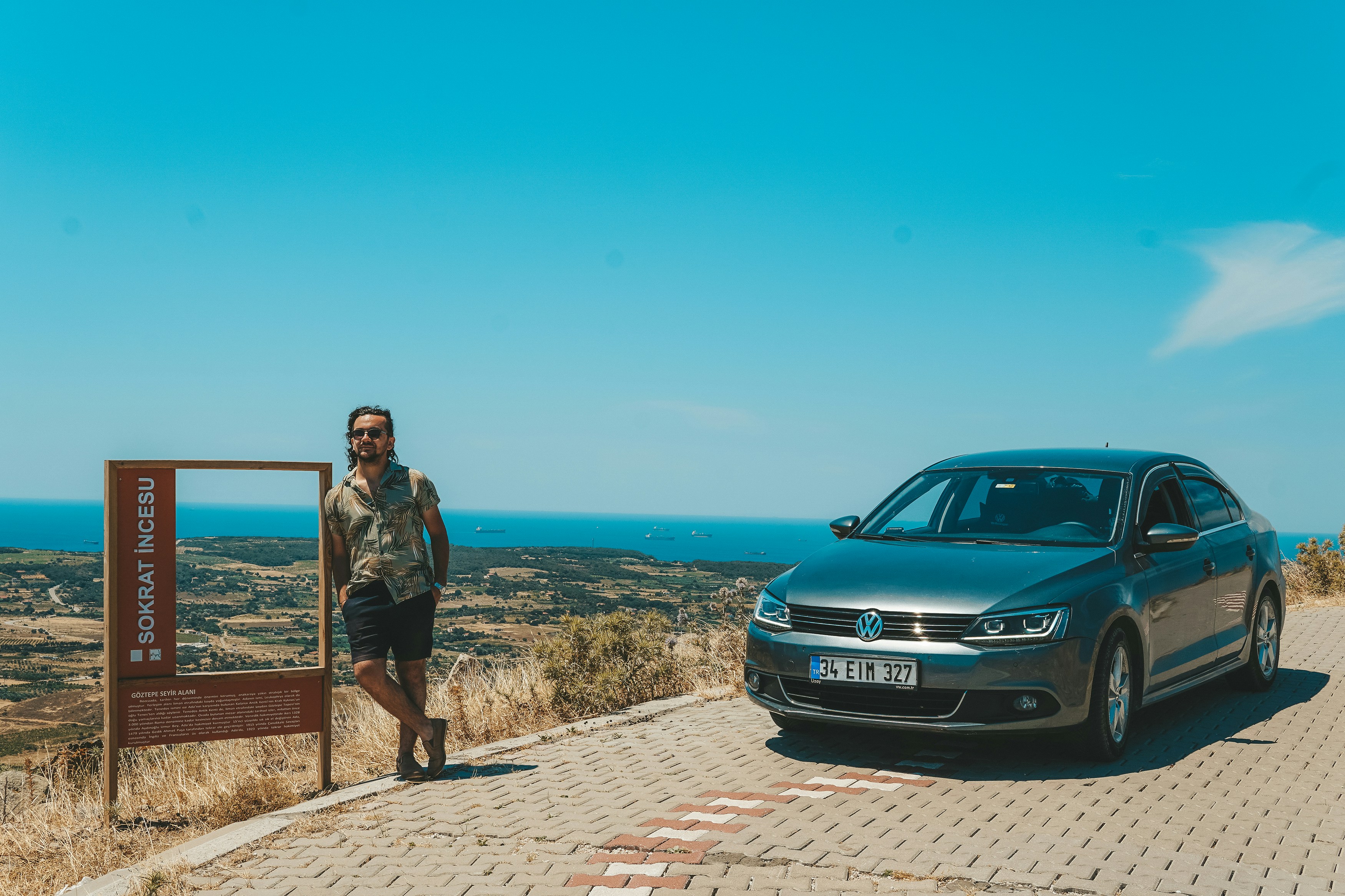 Photo by mertkahveci