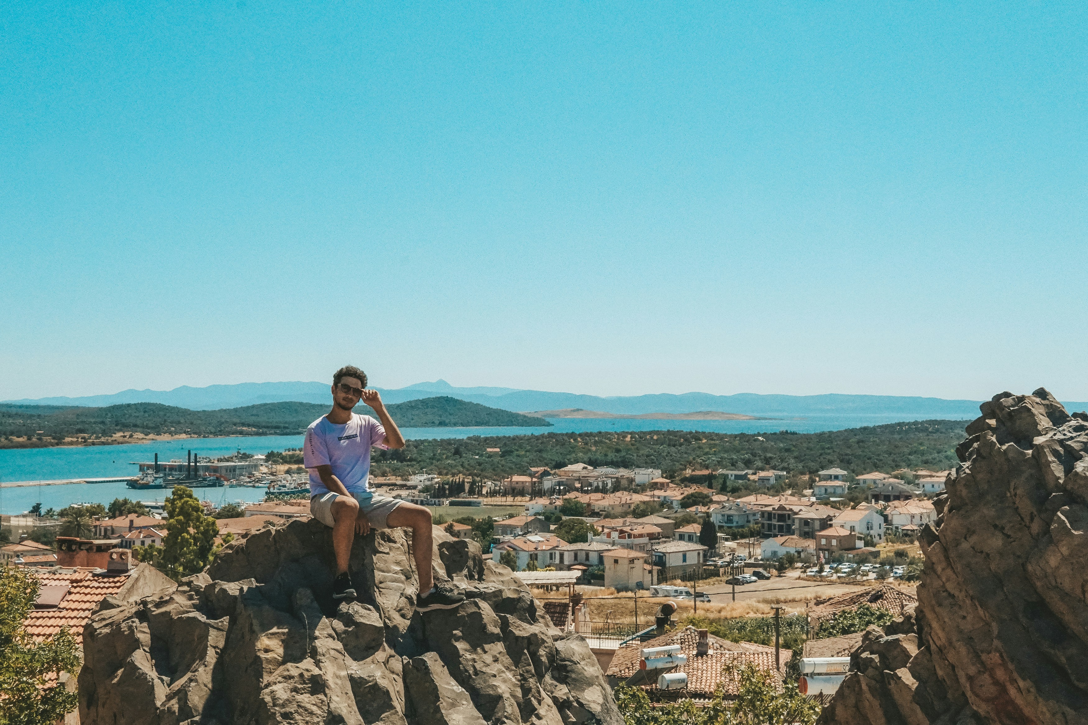 Photo by mertkahveci