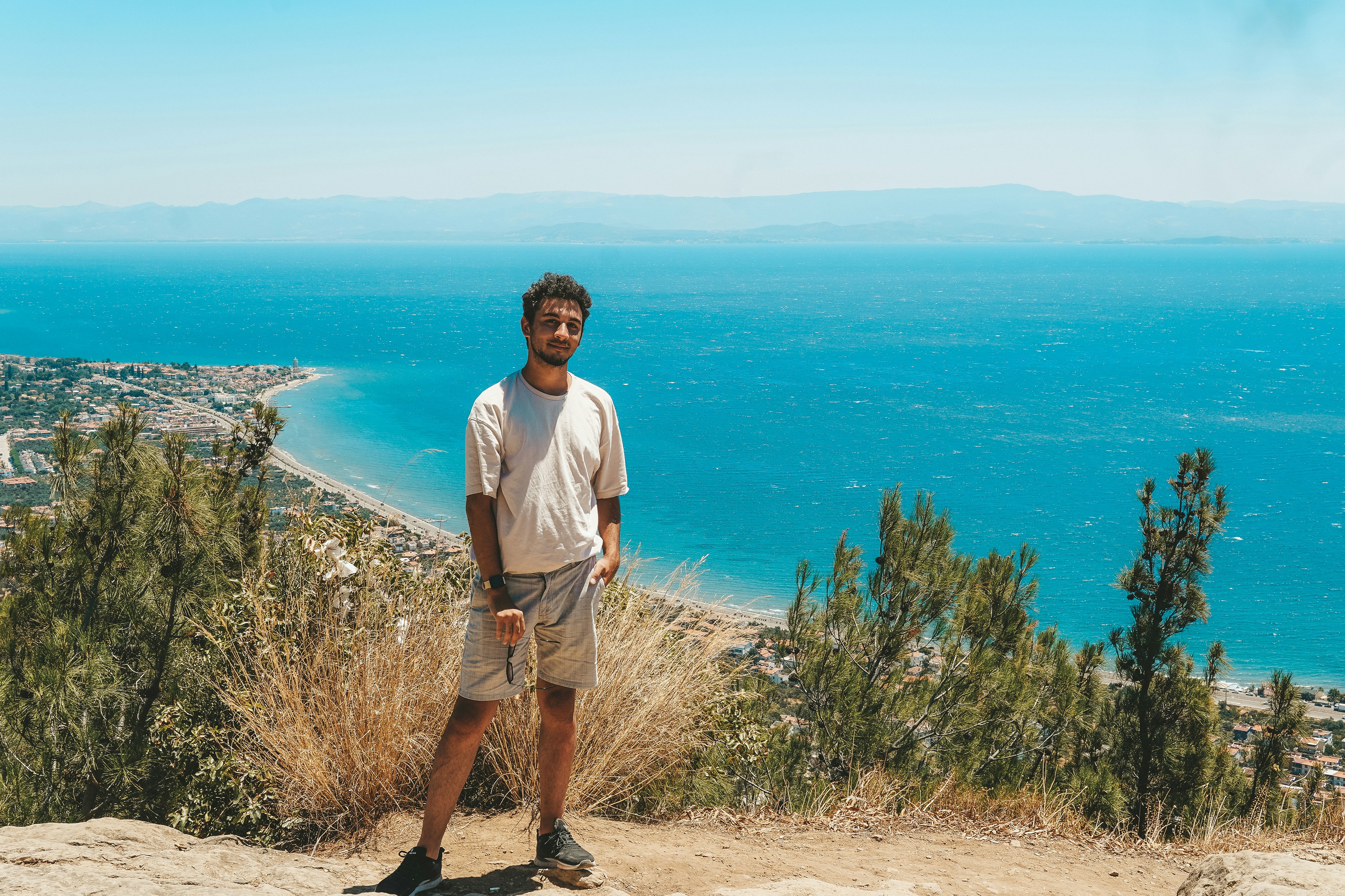 Photo by mertkahveci