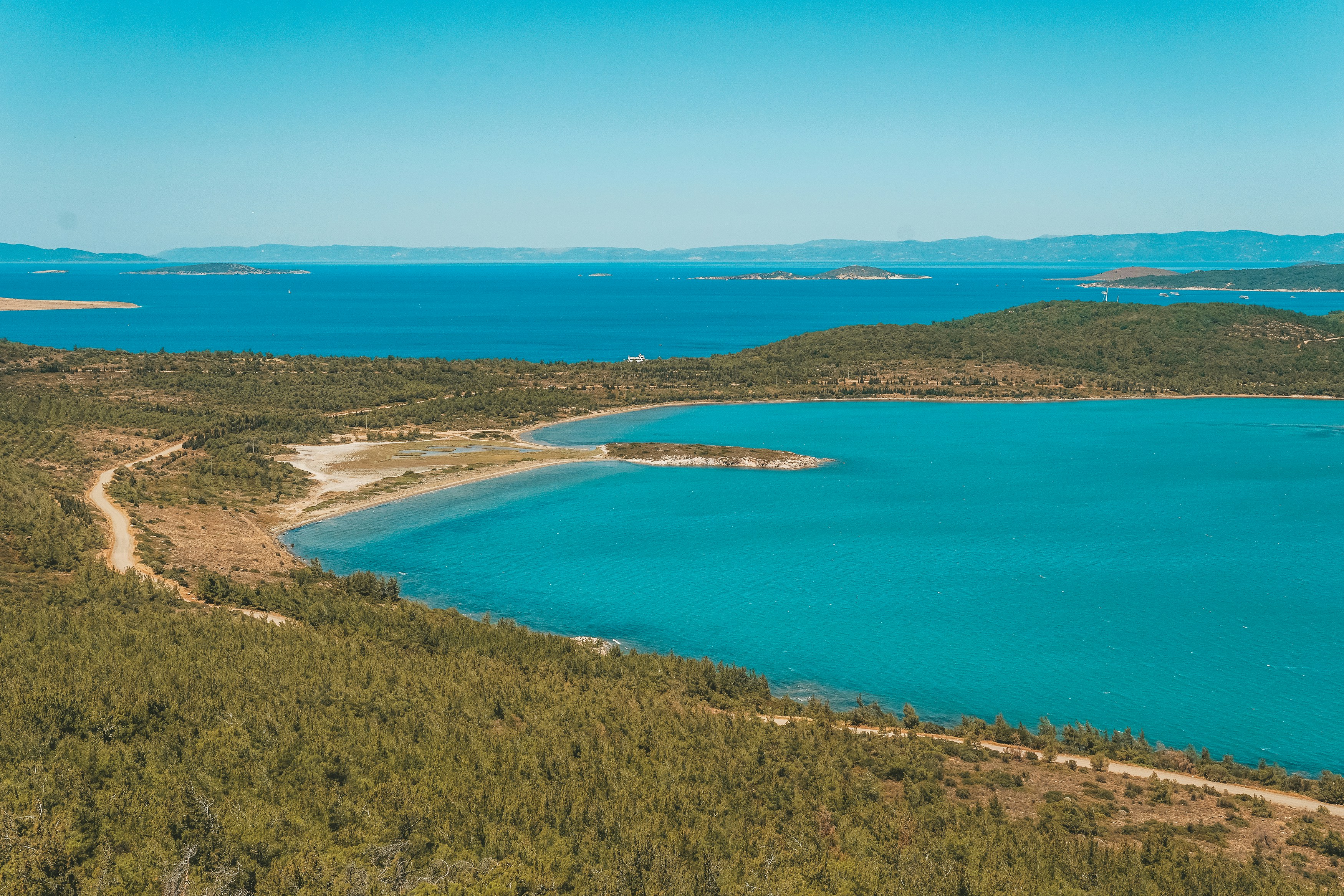 Photo by mertkahveci