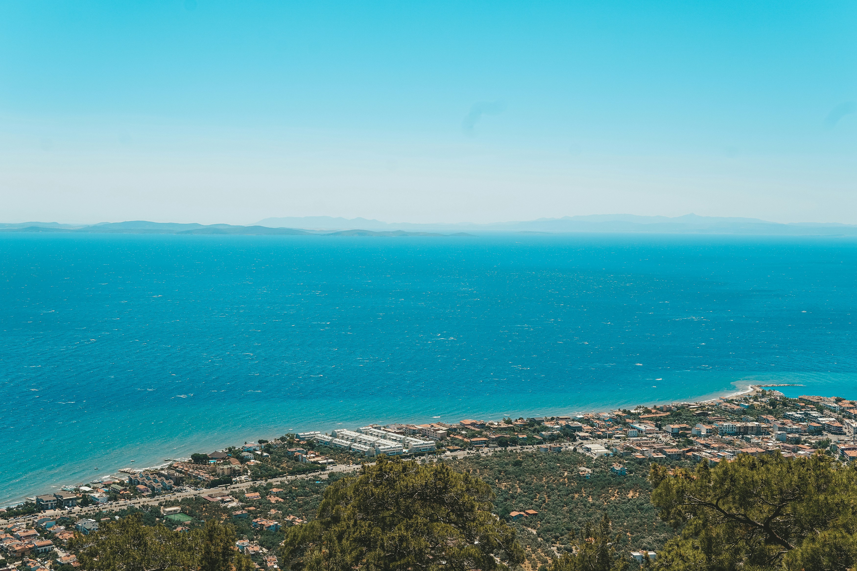 Photo by mertkahveci