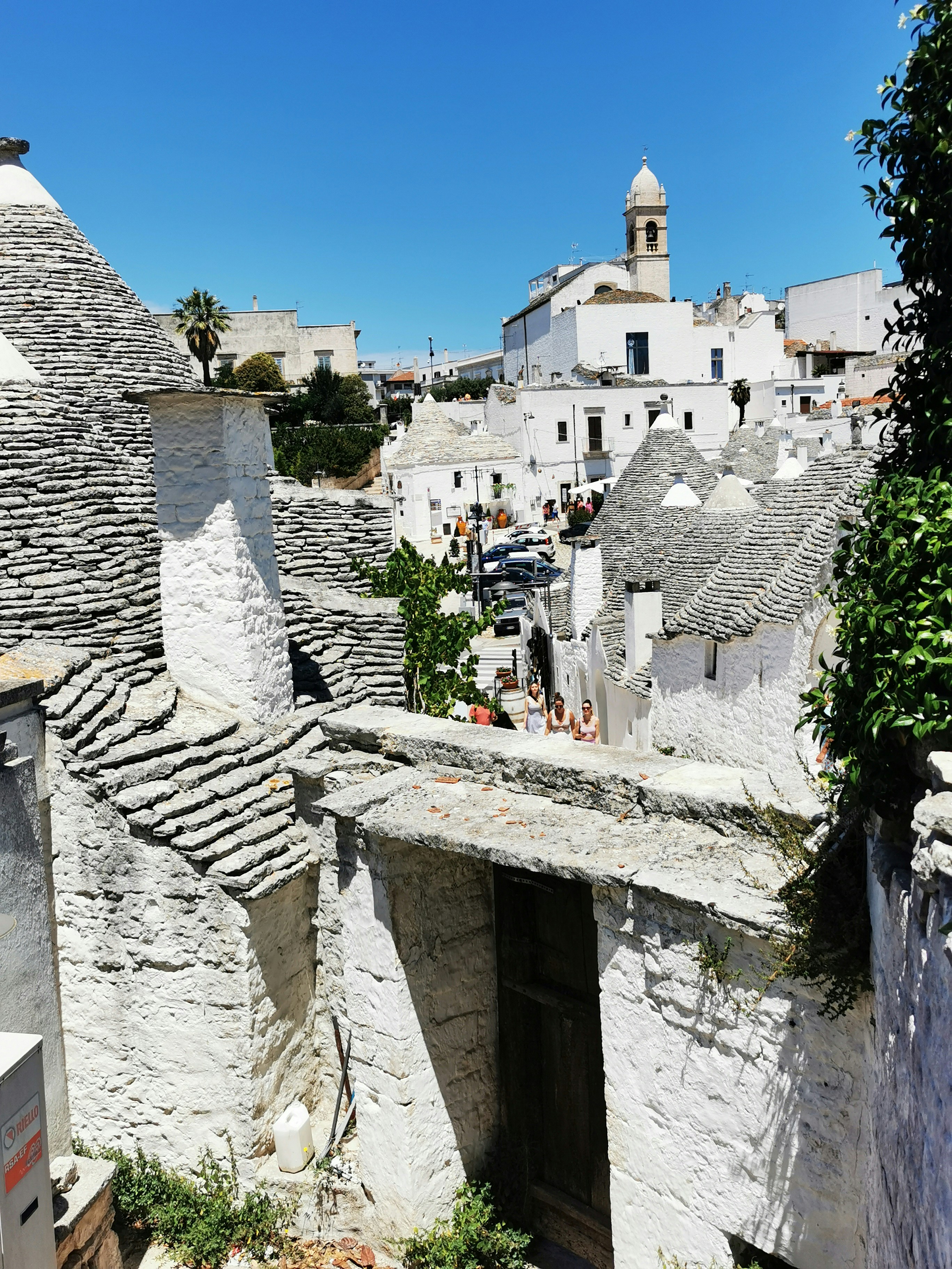 Alberobello – Safety, Health & Local Etiquette