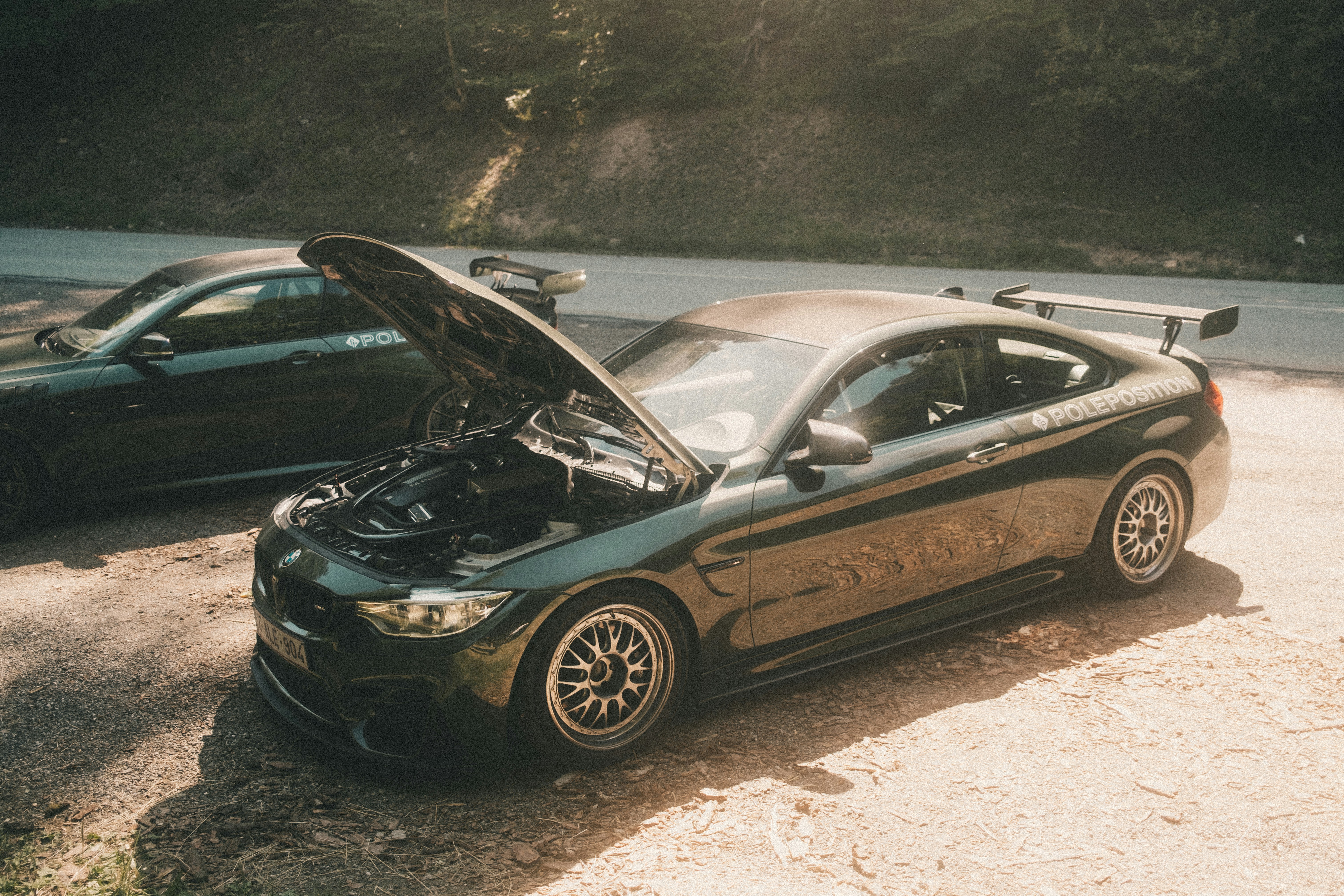 Photo by lorenzohamers