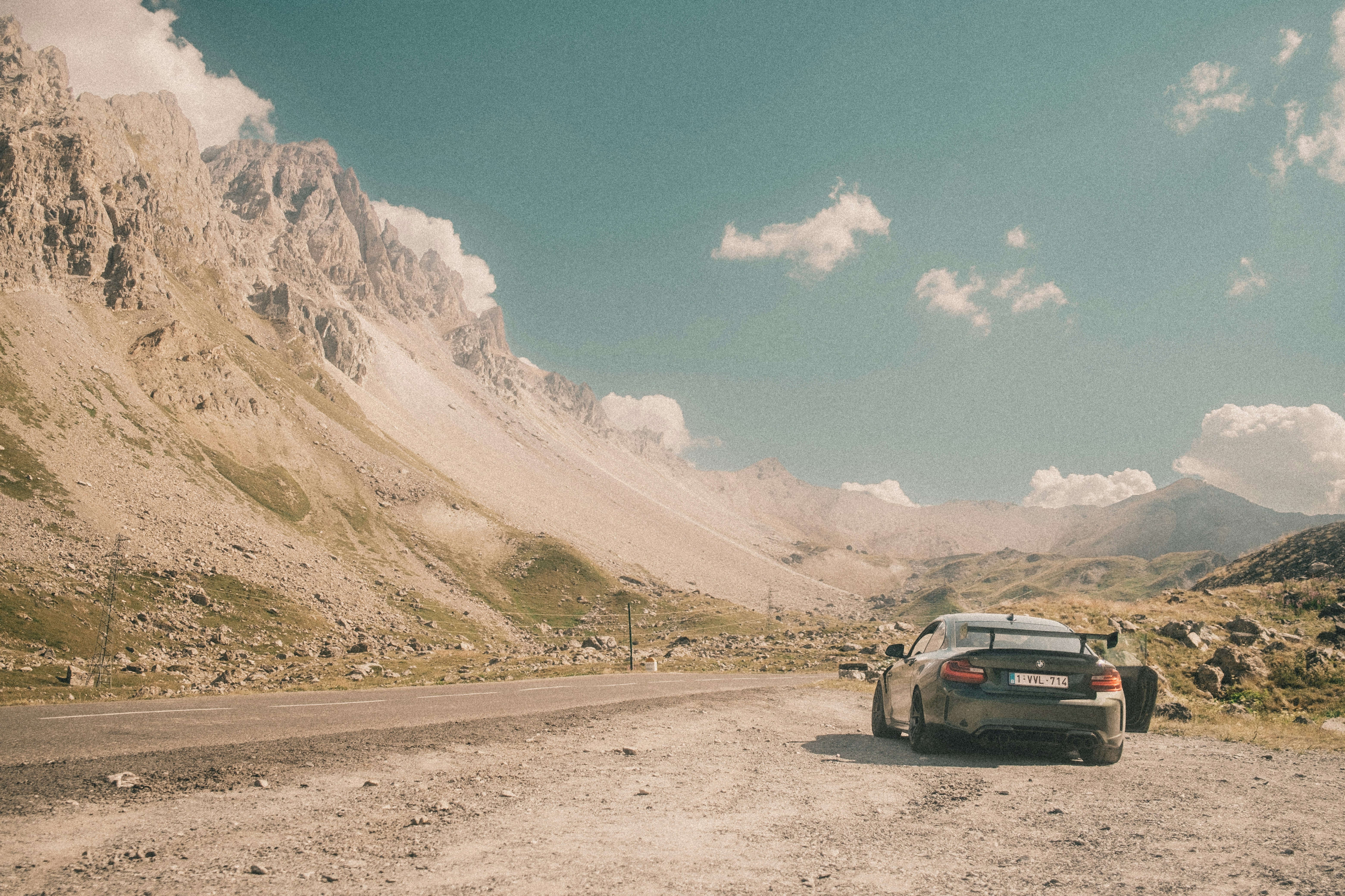 Photo by lorenzohamers