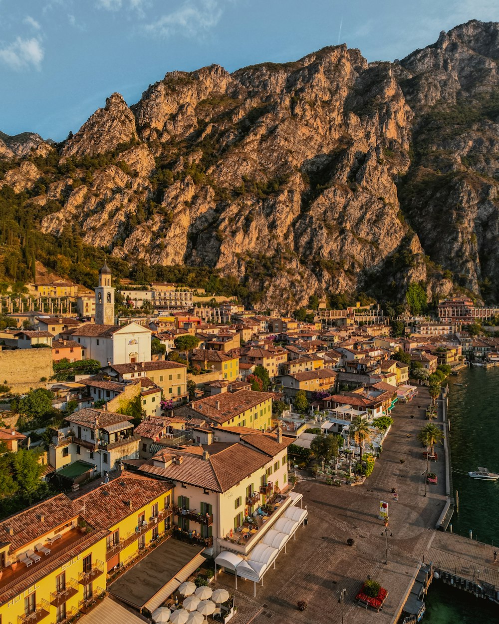 a view of a mountain