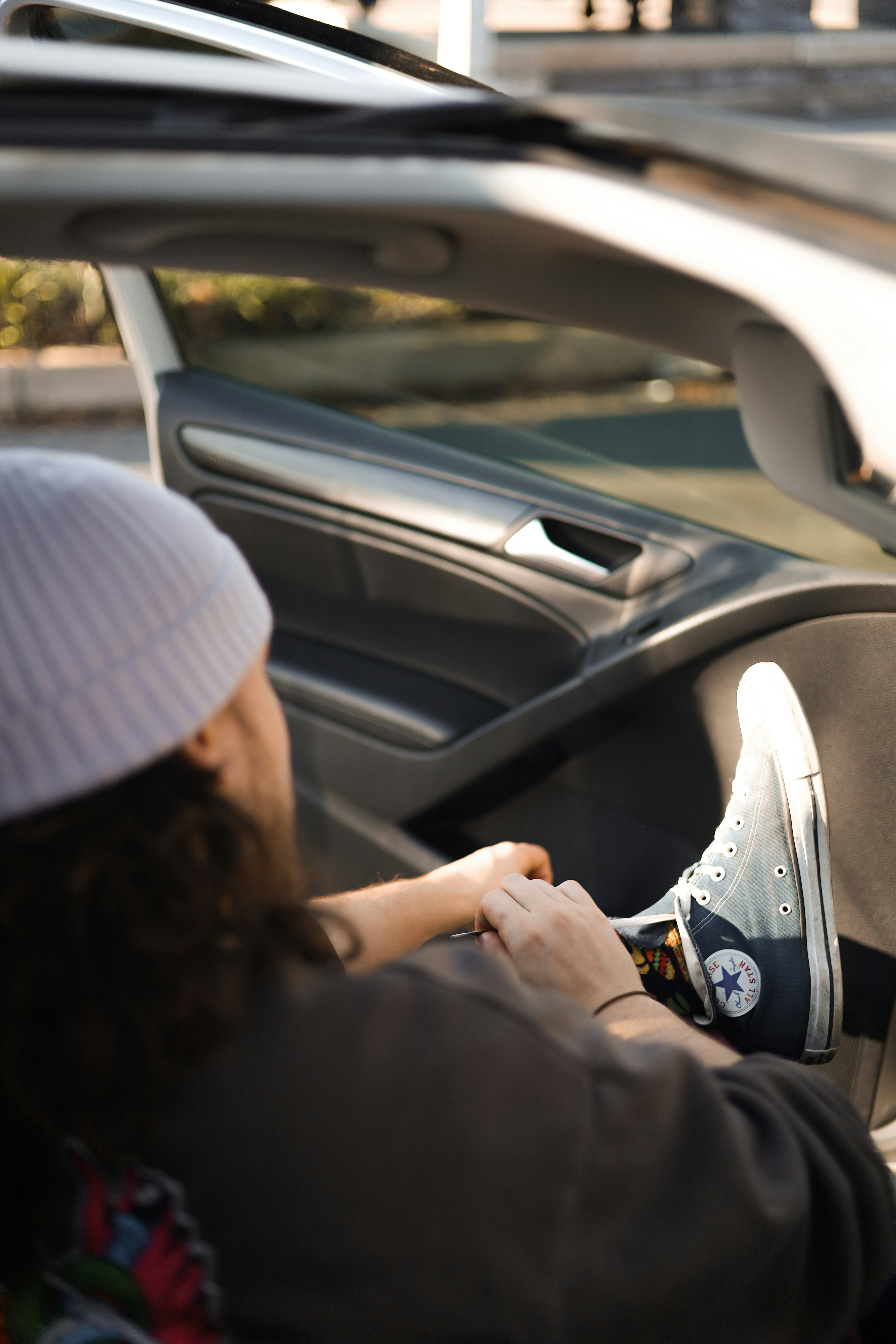 A person driving a car photo – Free Victor harbour Image on Unsplash