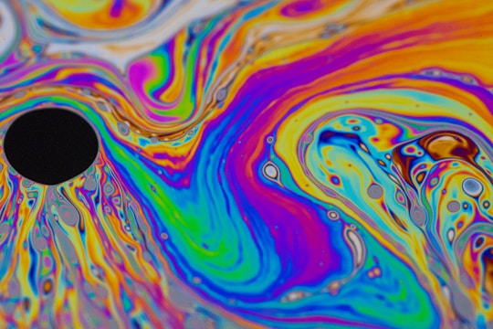 Colorful fluid flow patterns displayed in Paraview showing vortices and streamlines.