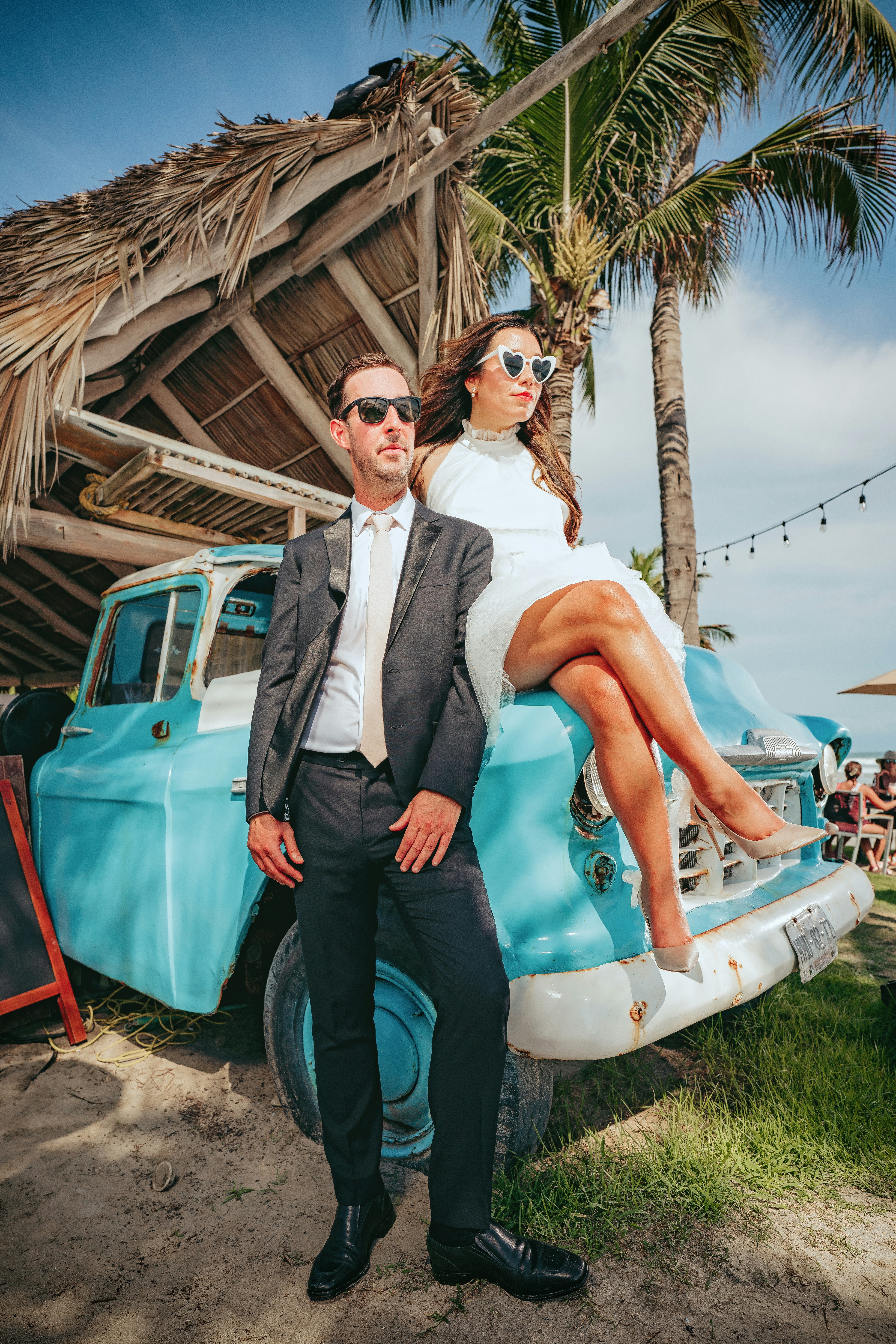 vintage beach wedding car, wallpaper, Fiat 500 Jolly: A Classic Beach Wedding Car 1