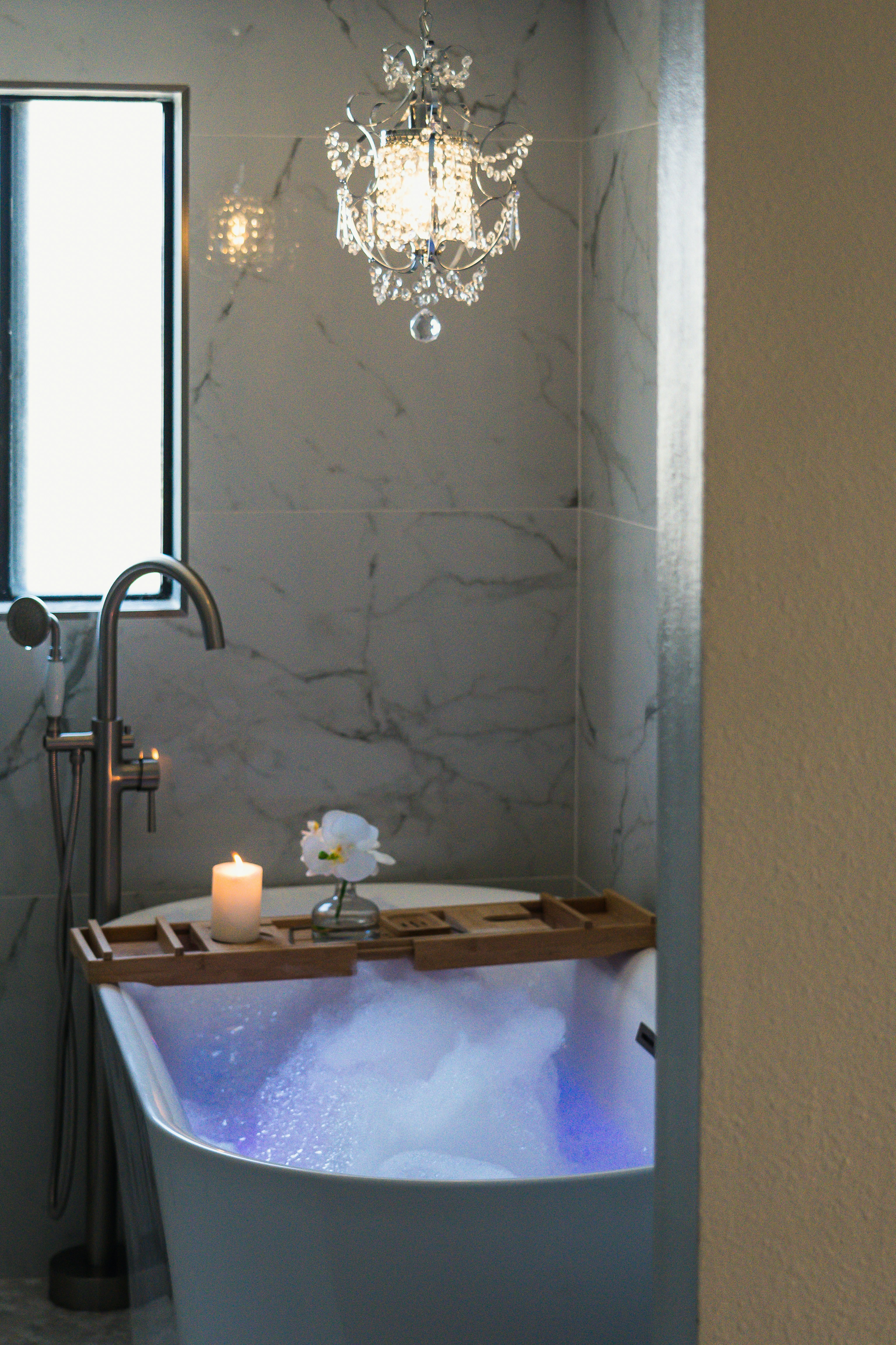 freestanding bathtub