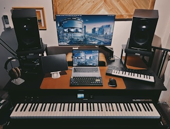 graphical user interface, website