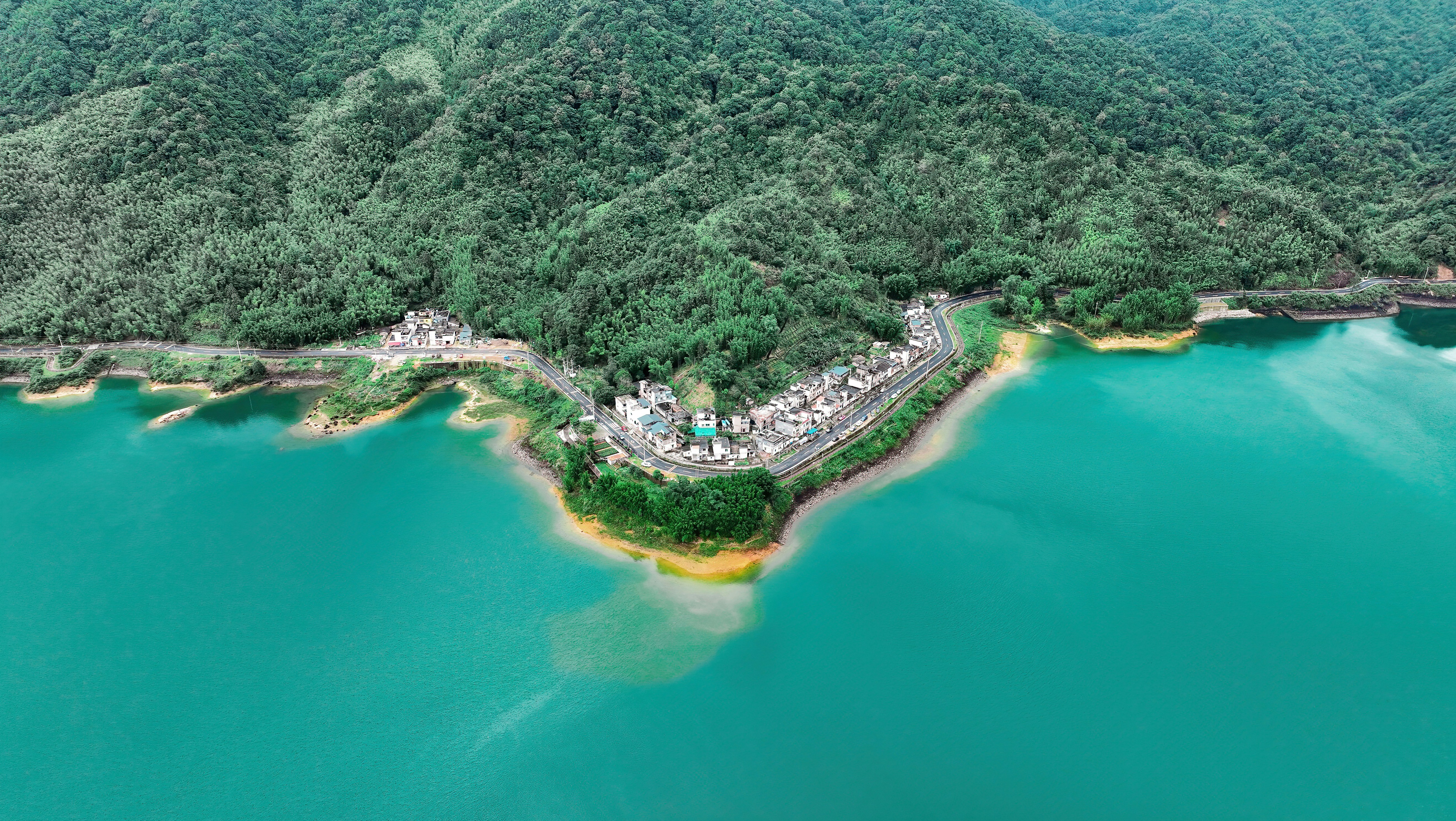 Photo by juniperphoton