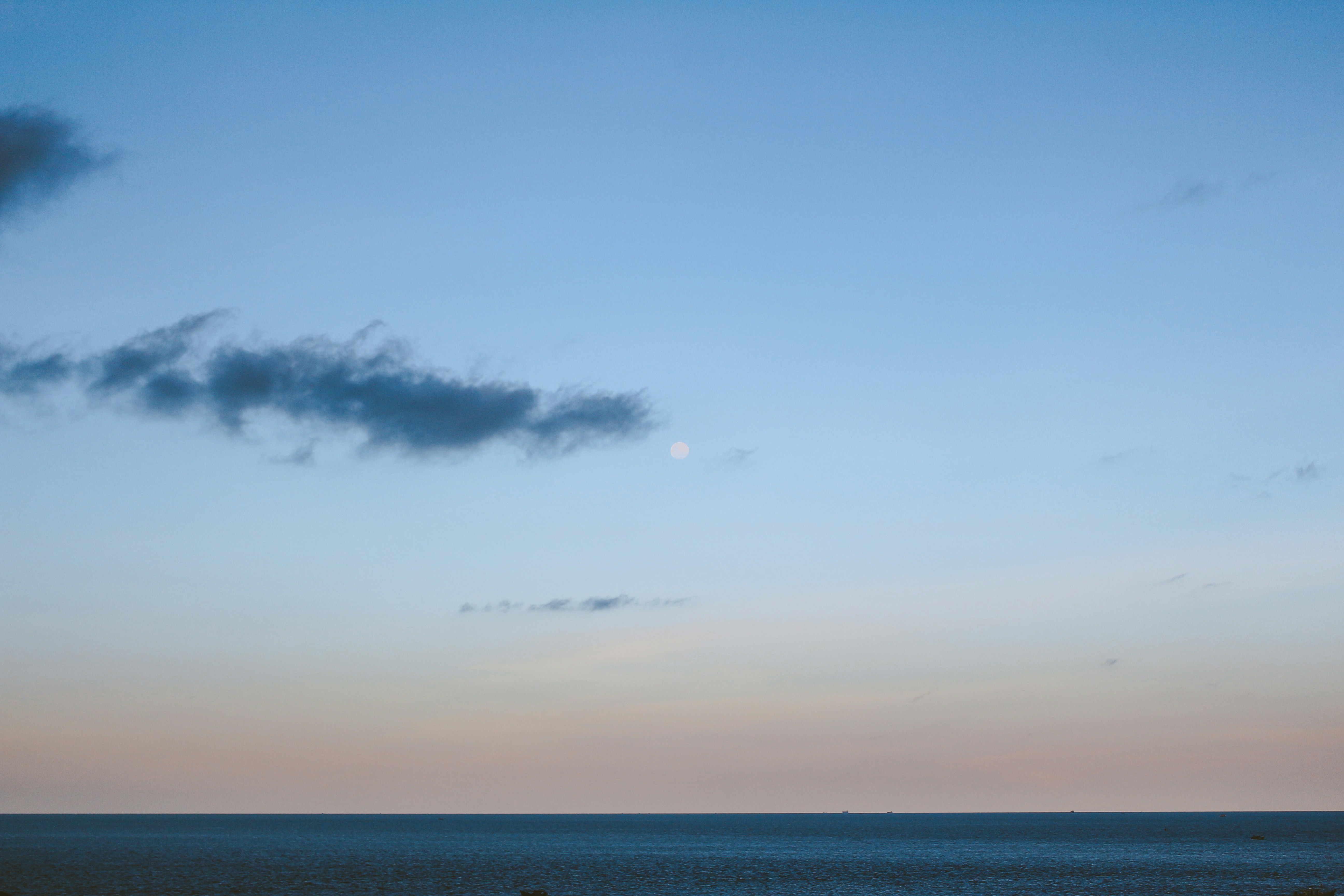 Photo by tieukhoimai