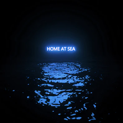 Website homepage with ocean-themed background reflecting the brand’s slogan.