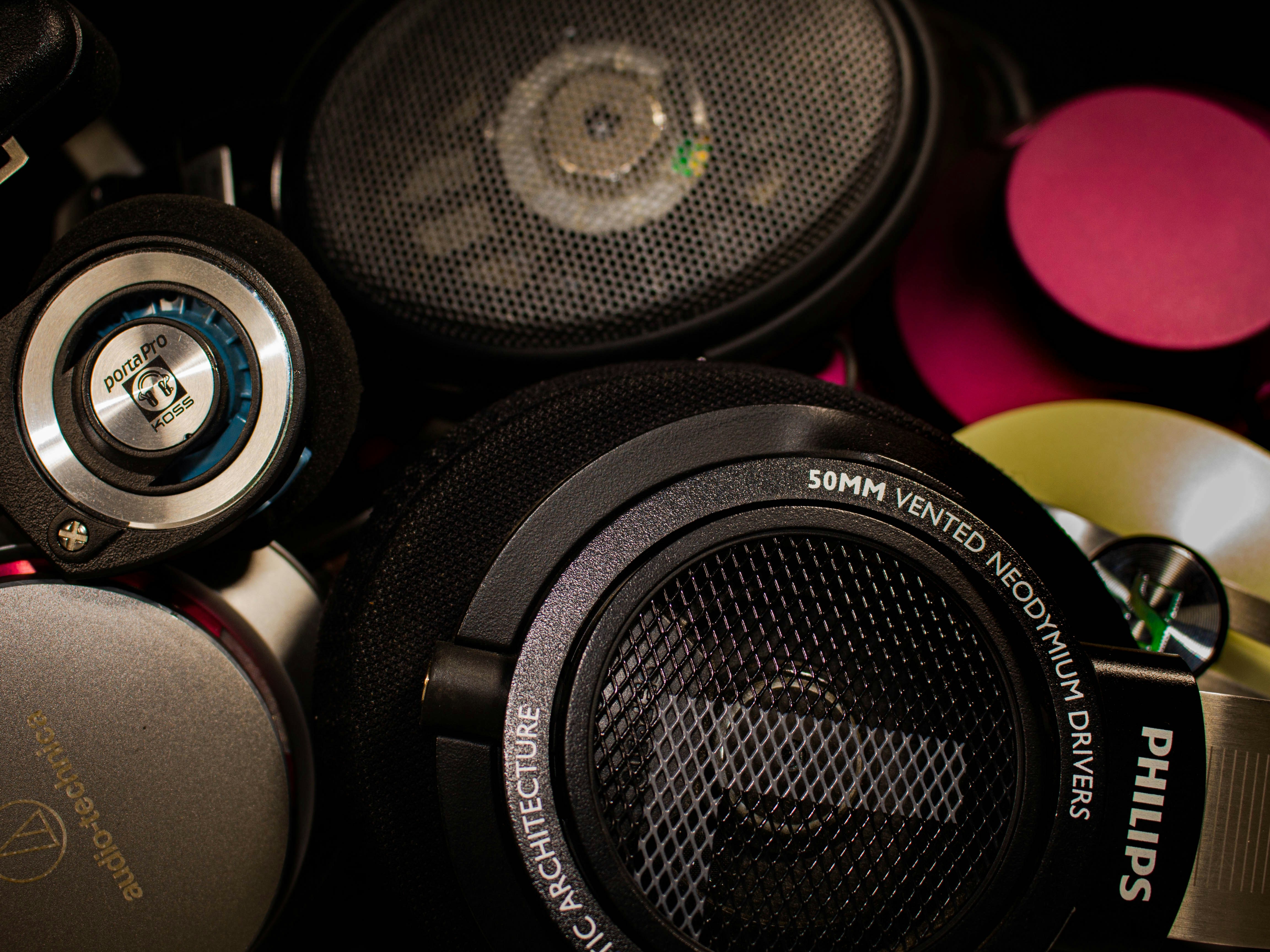 Headphones product thumbnail