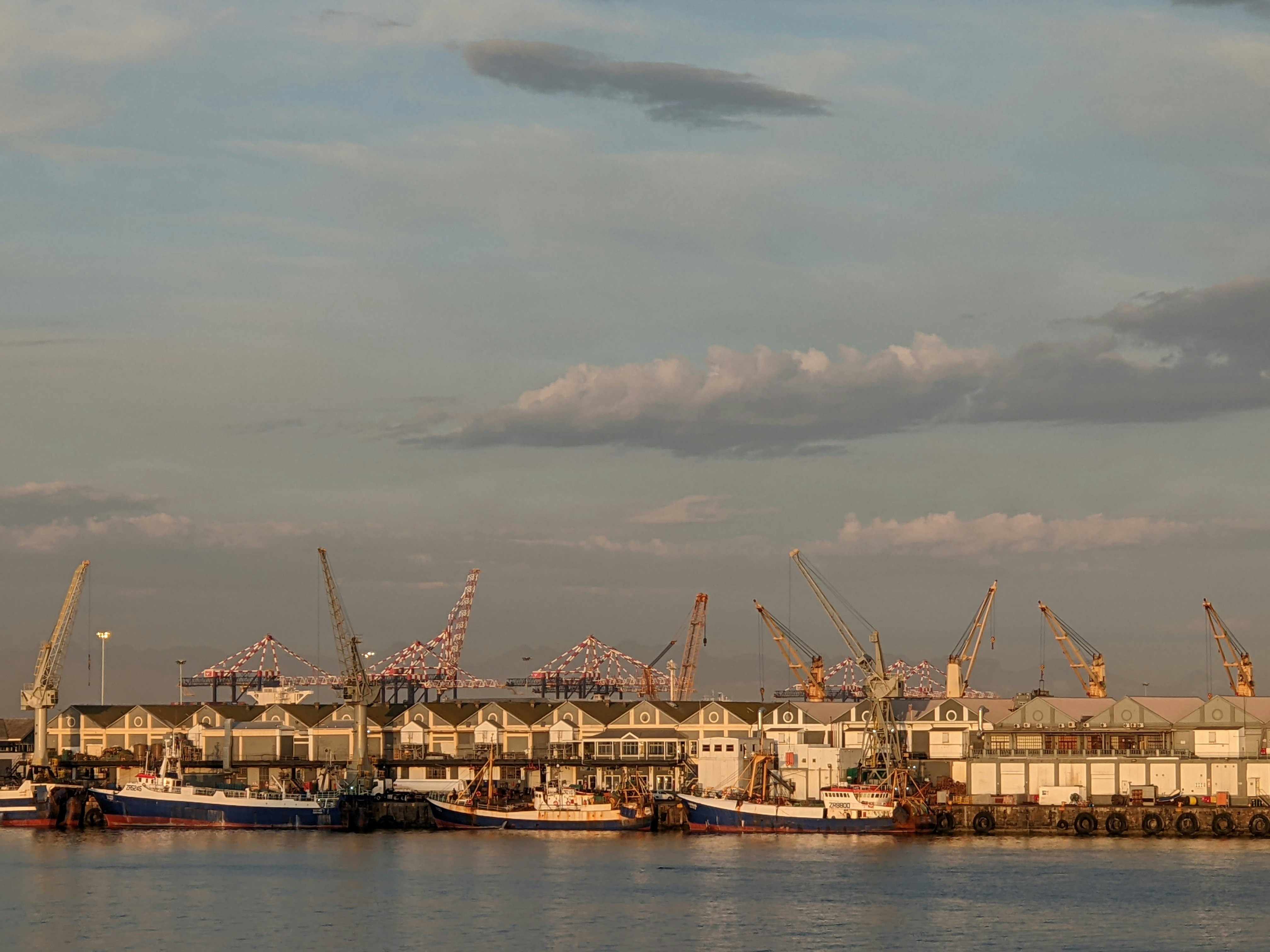 Photo by tanyapaquet