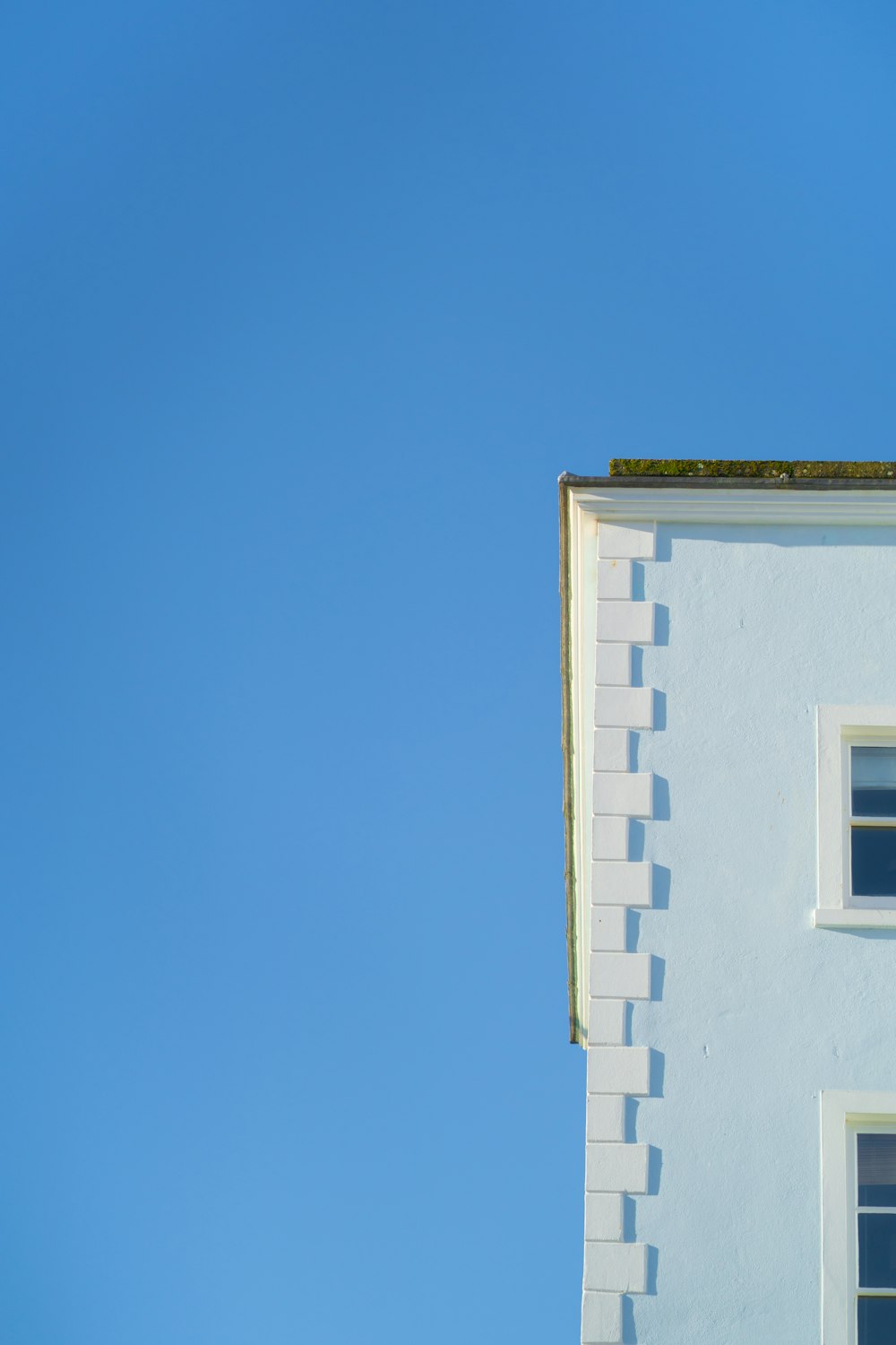 a building with a blue sky