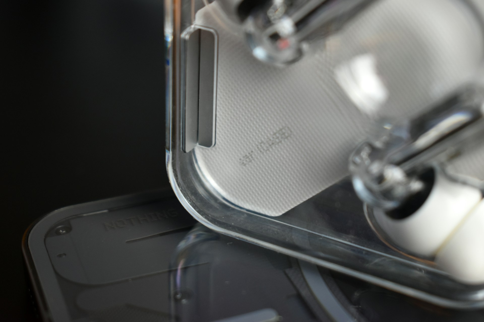 gray computer monitor
