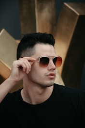 SUNGLASSES OF GALAXY OPTICS