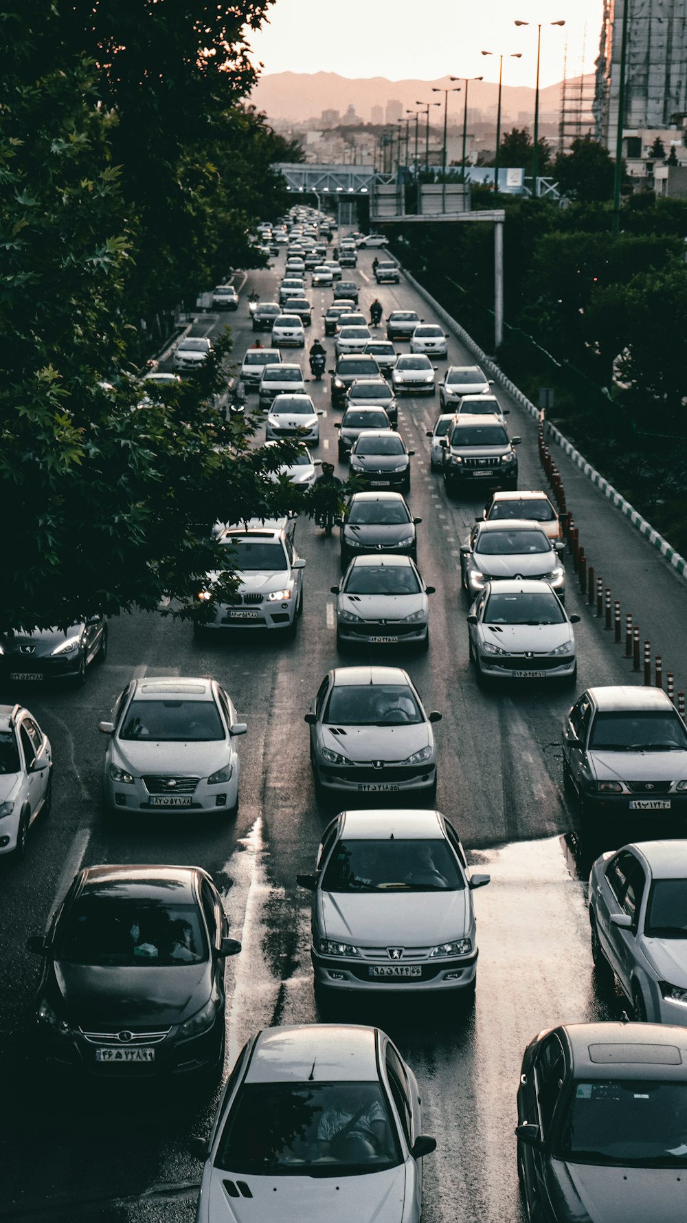 a road with many cars on it