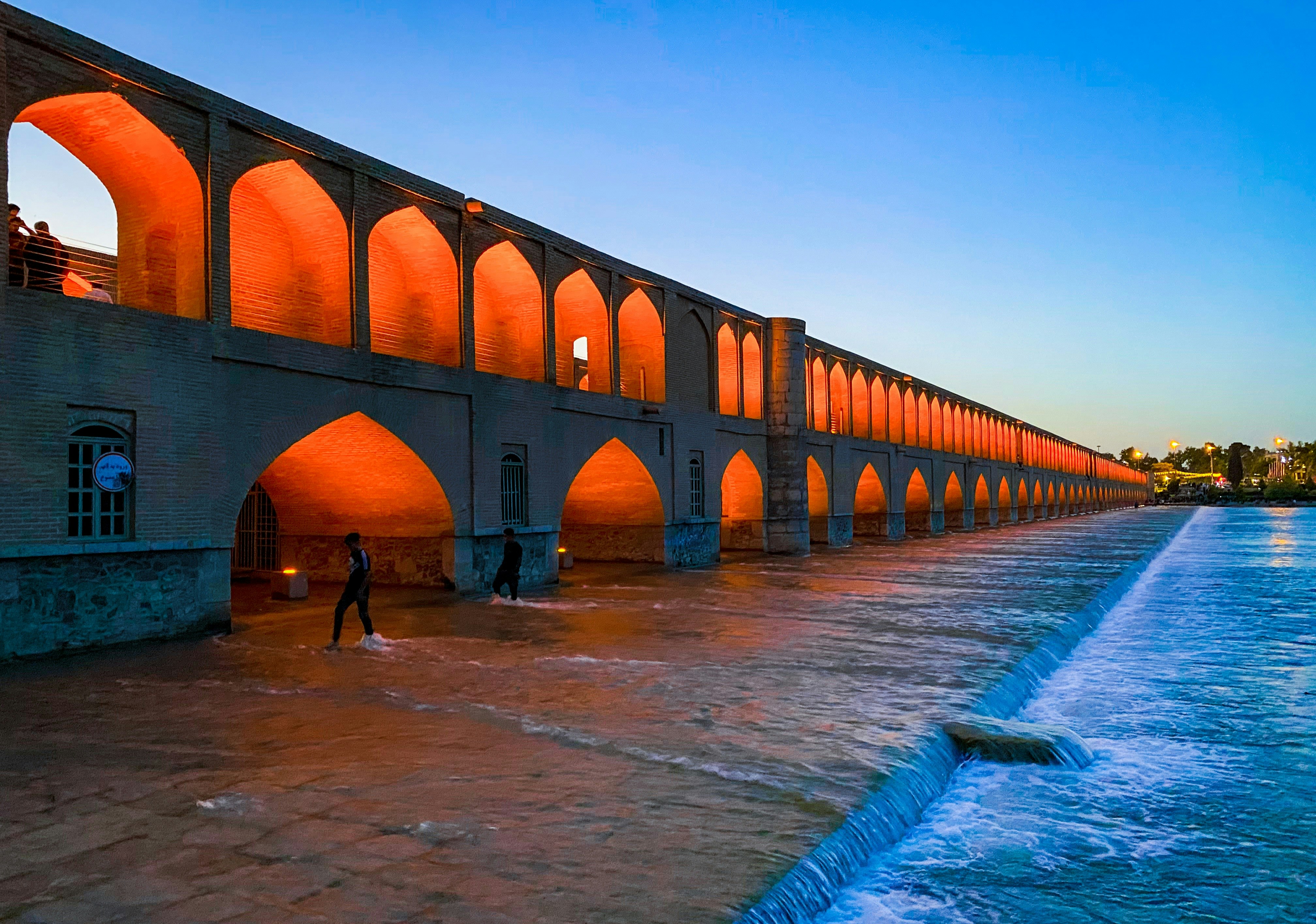 Photo by haniyehfathi